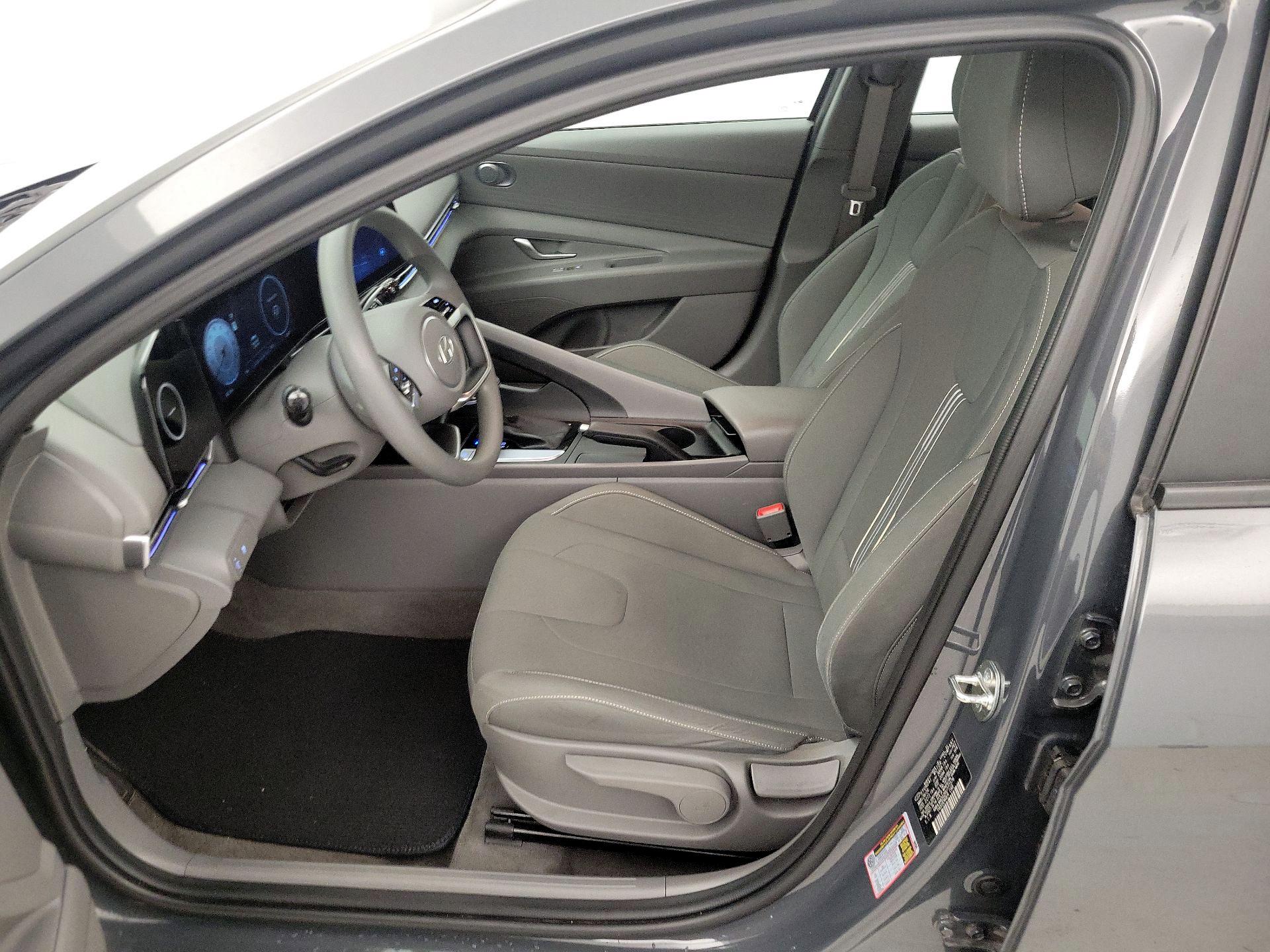 Thumbnail: 2024 Hyundai Elantra - 11