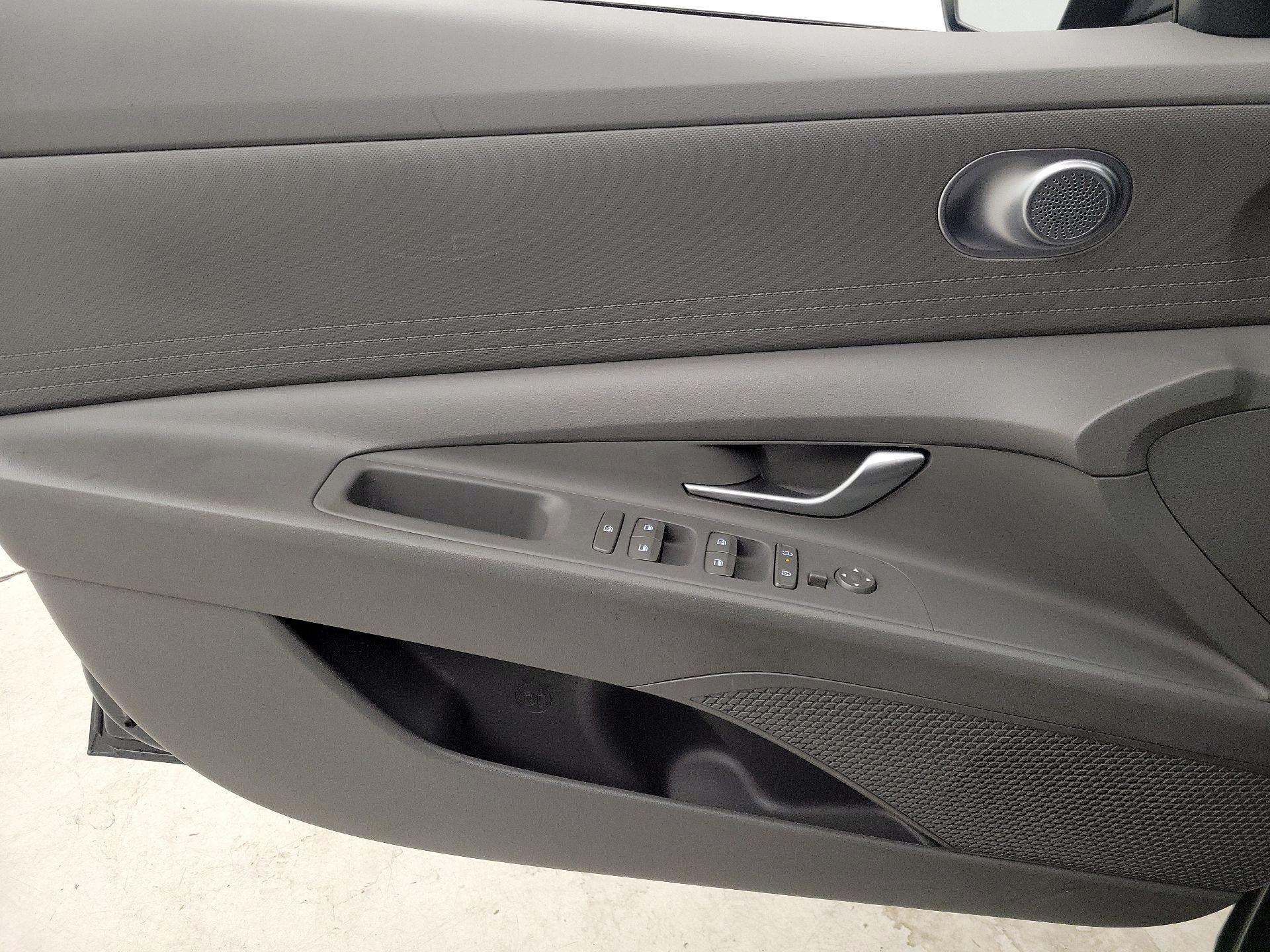 Thumbnail: 2024 Hyundai Elantra - 12