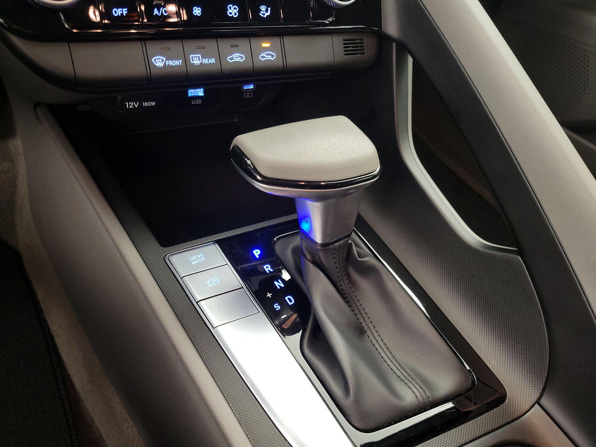 Thumbnail: 2024 Hyundai Elantra - 17