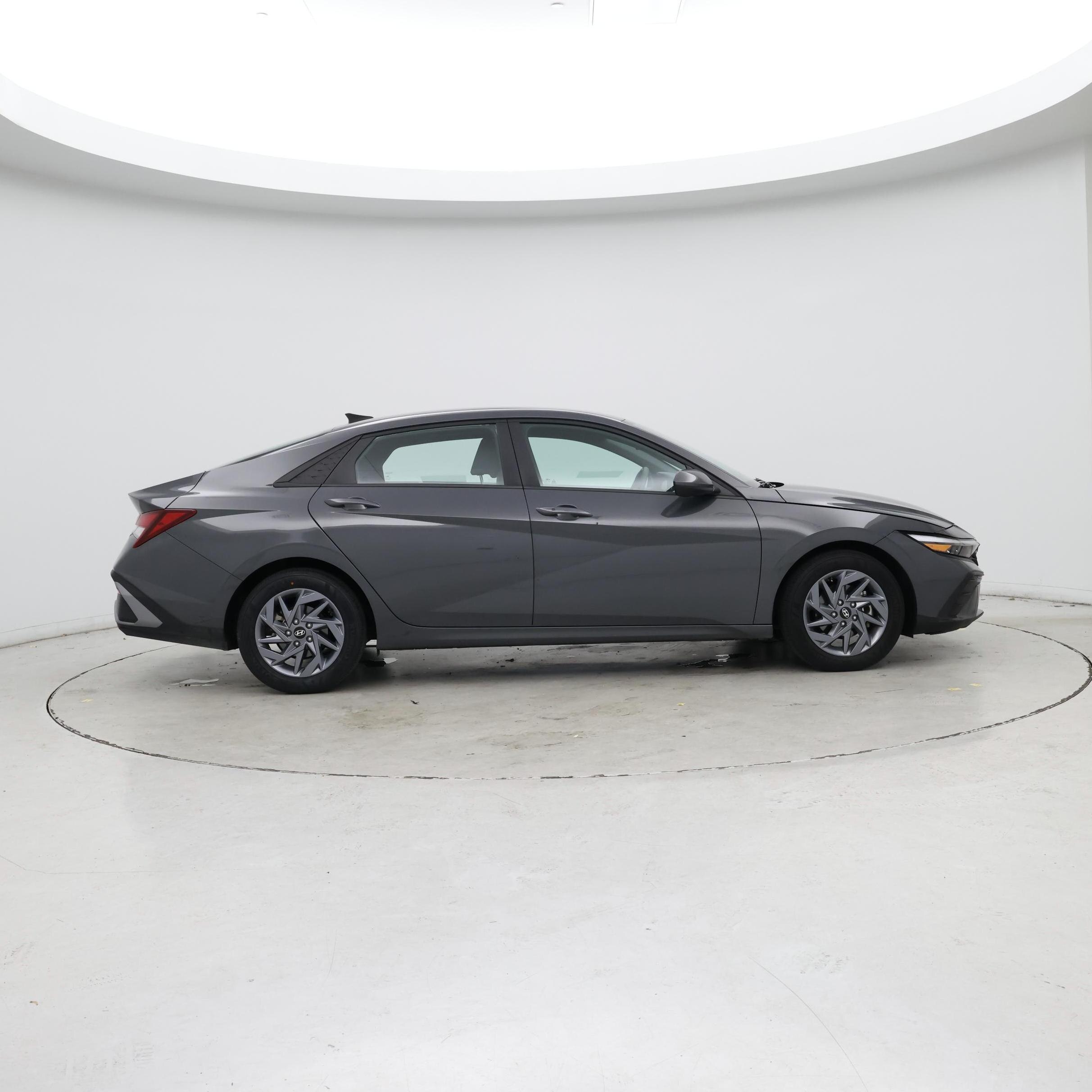 Thumbnail: 2024 Hyundai Elantra - 7