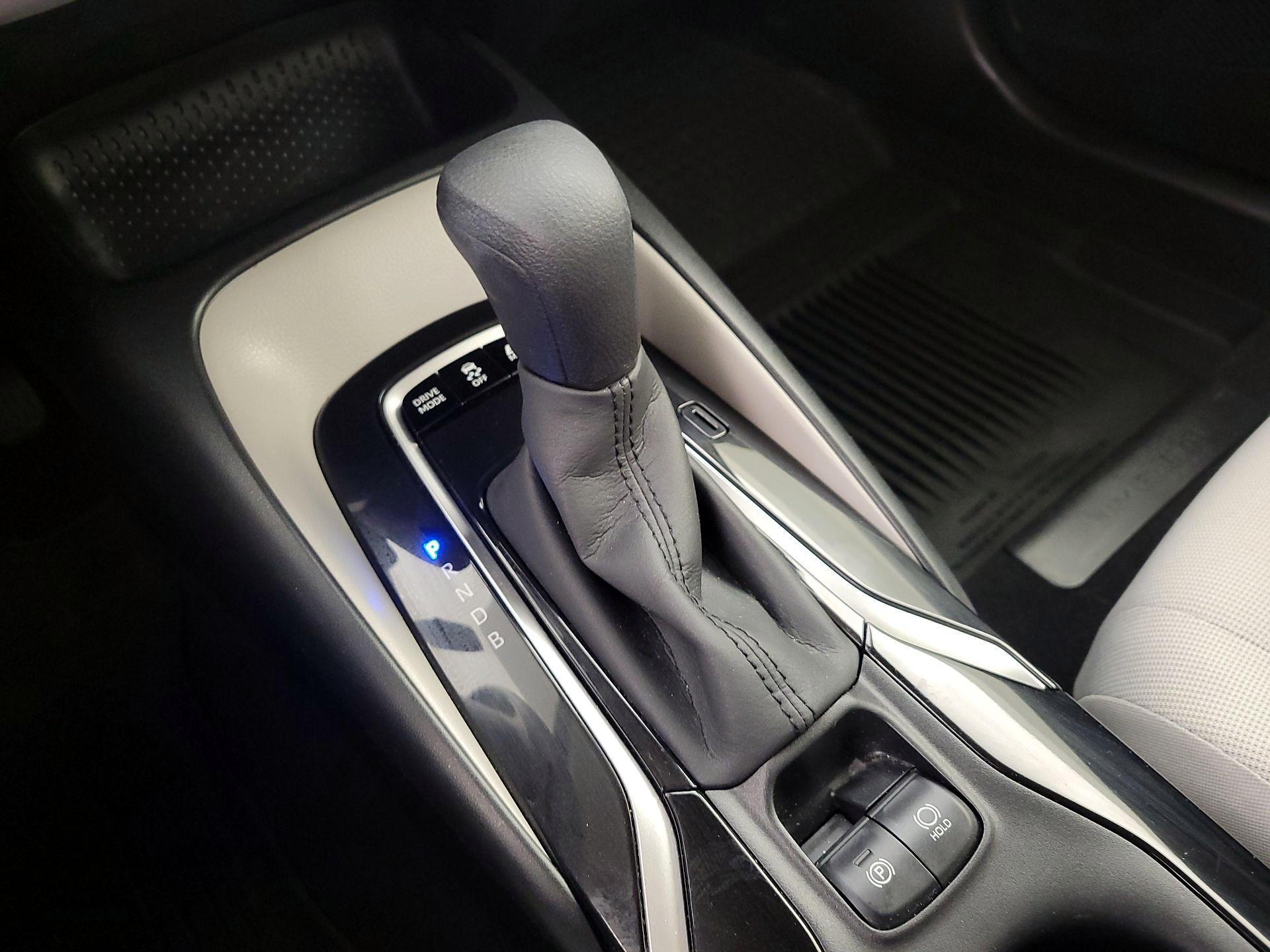 Thumbnail: 2022 Toyota Corolla - 17