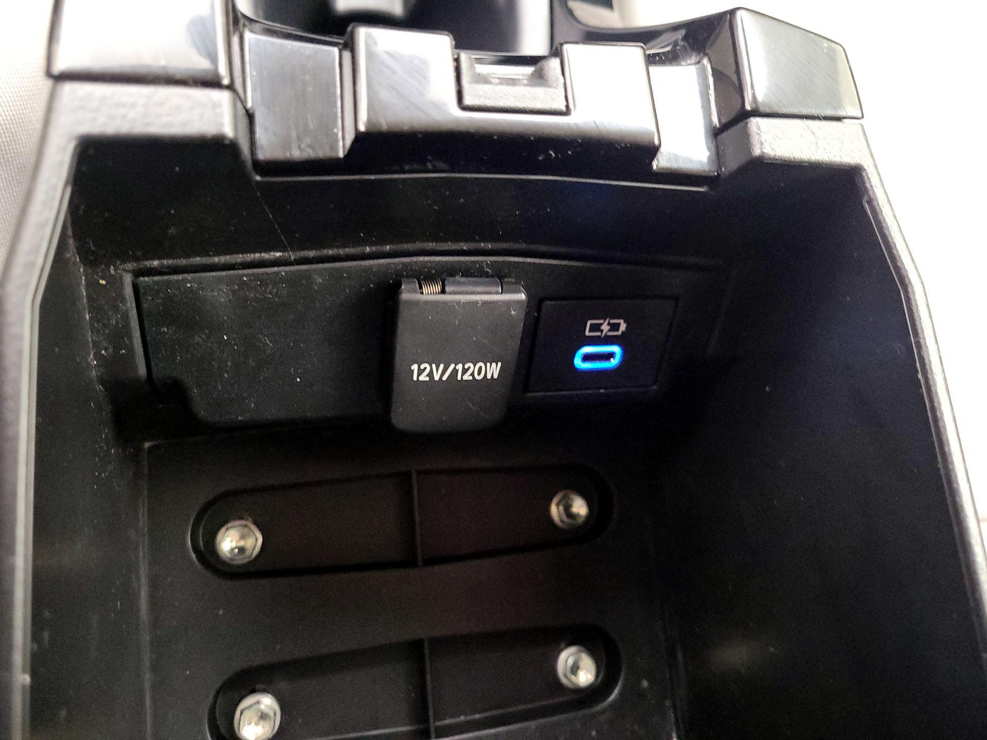 Thumbnail: 2022 Toyota Corolla - 18