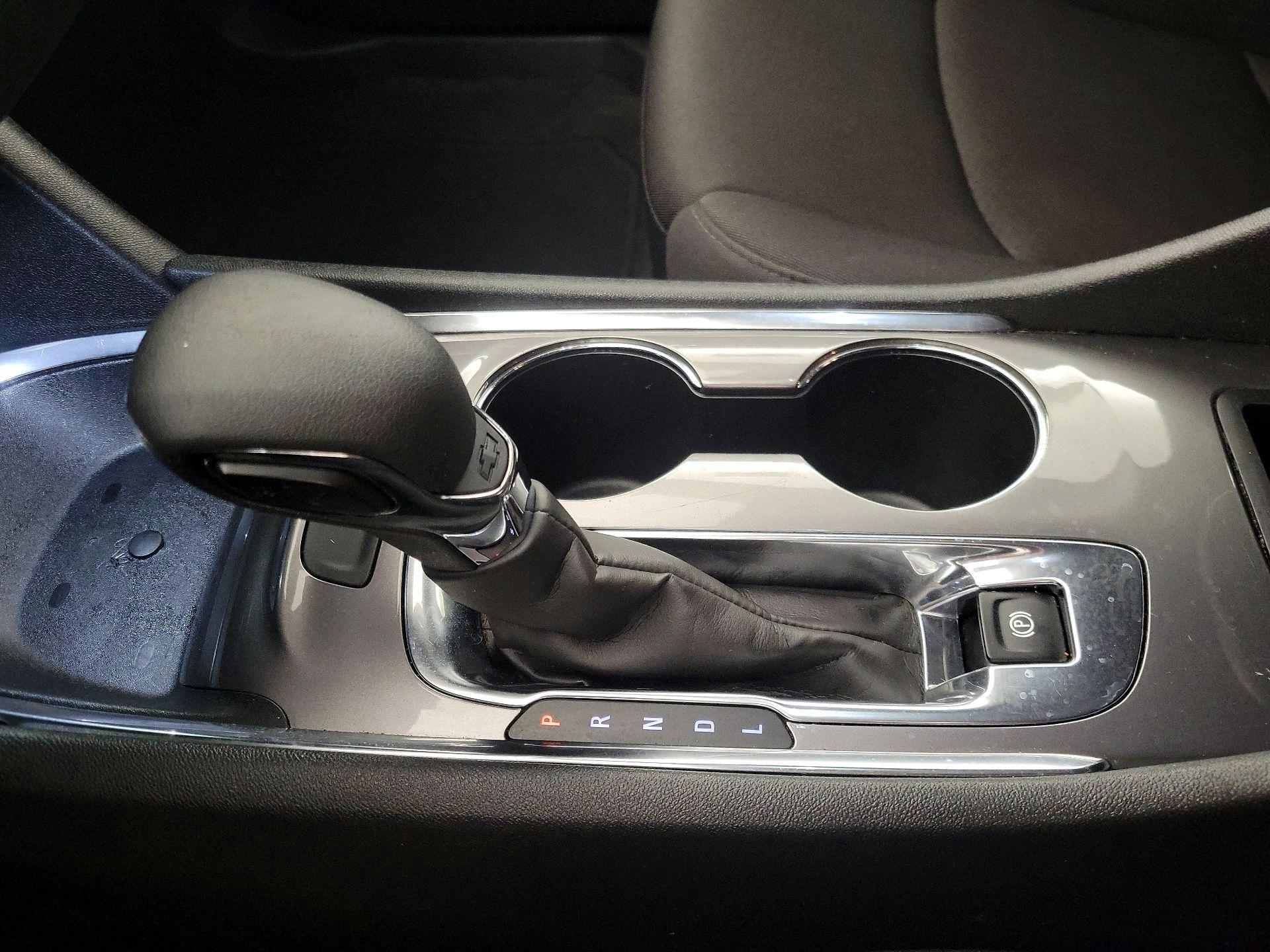 Thumbnail: 2023 Chevrolet Malibu - 17