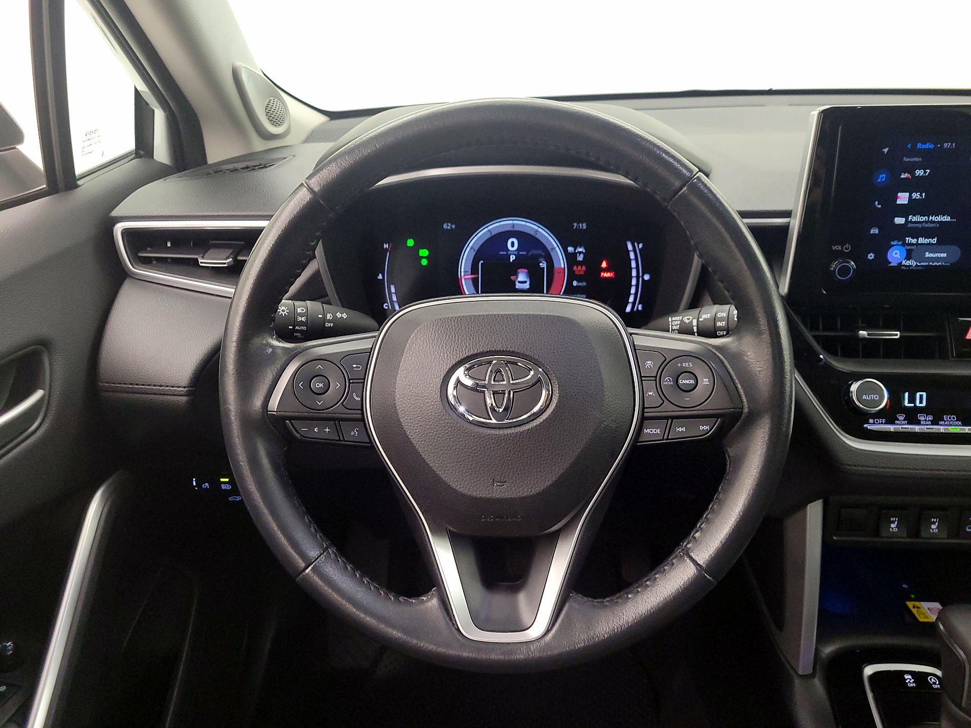 Thumbnail: 2023 Toyota Corolla Cross - 10