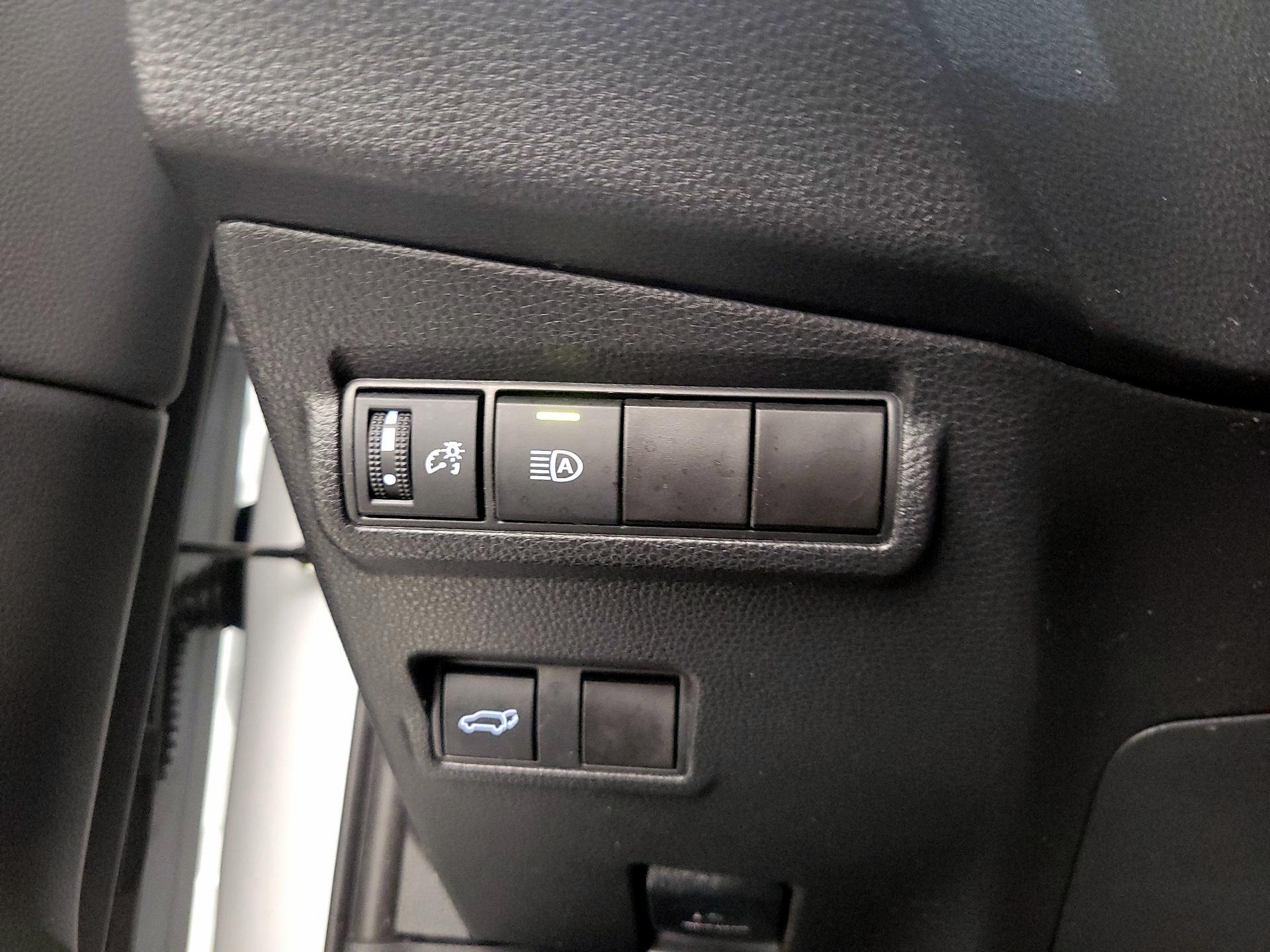 Thumbnail: 2023 Toyota Corolla Cross - 13