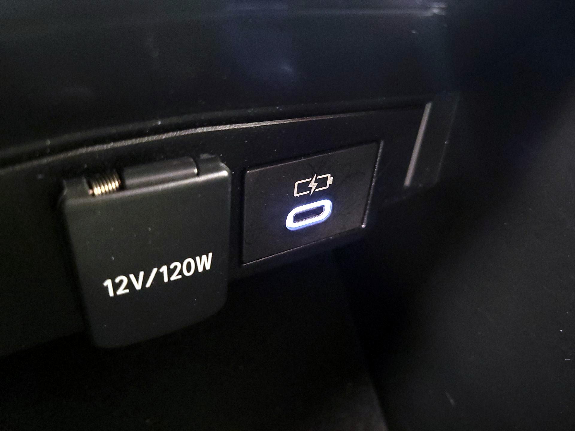 Thumbnail: 2023 Toyota Corolla Cross - 18