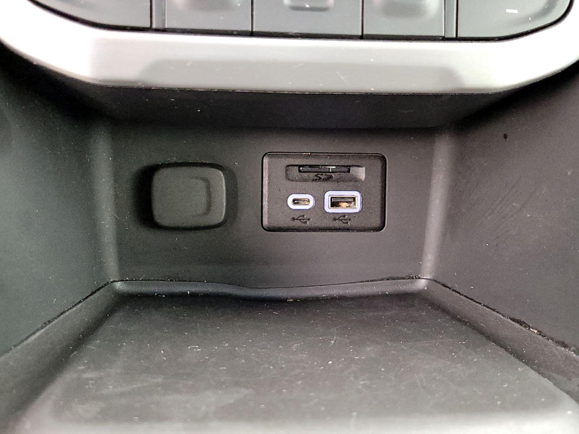 Thumbnail: 2023 GMC Acadia - 19