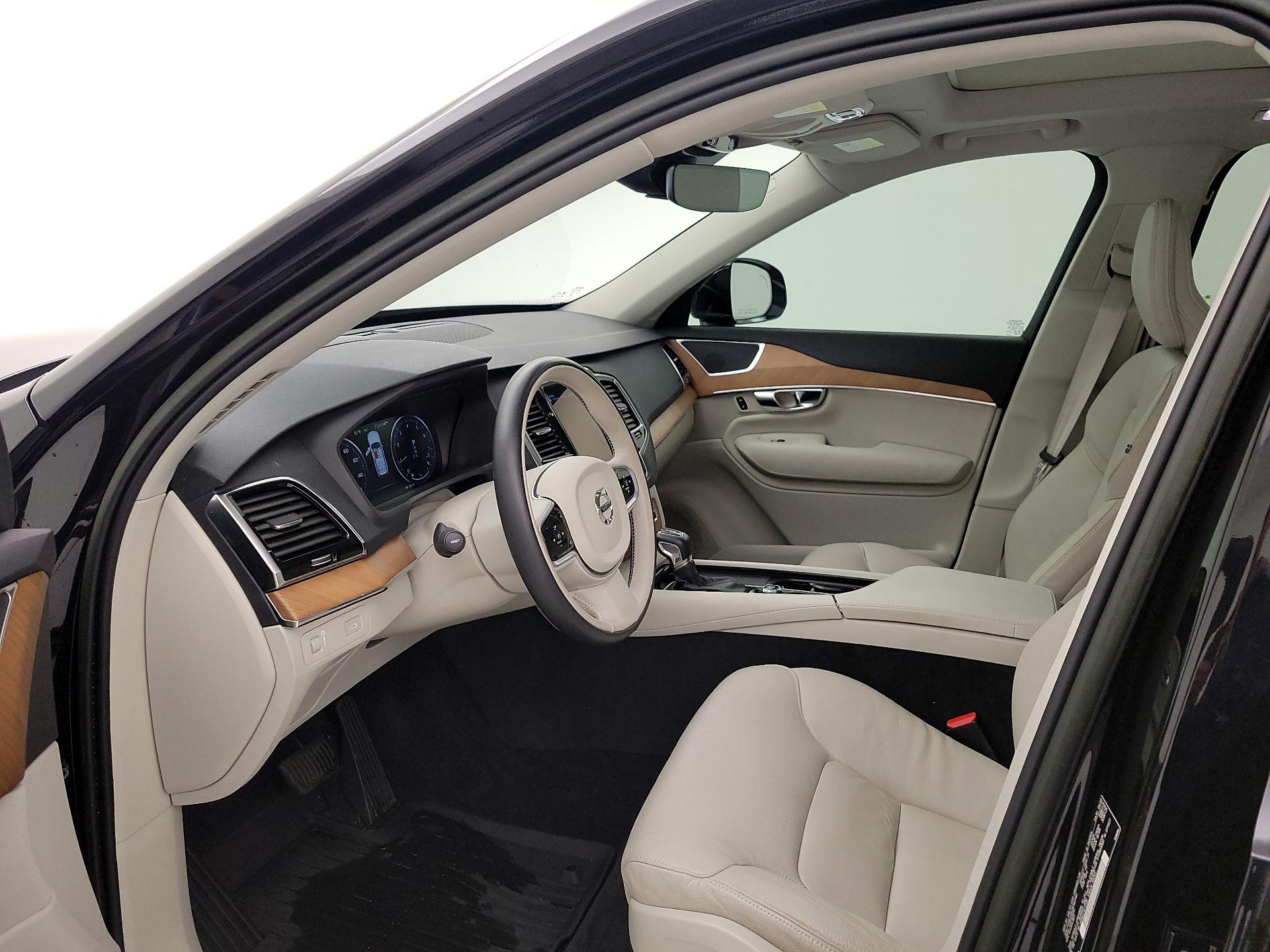 Thumbnail: 2022 Volvo XC90 - 11