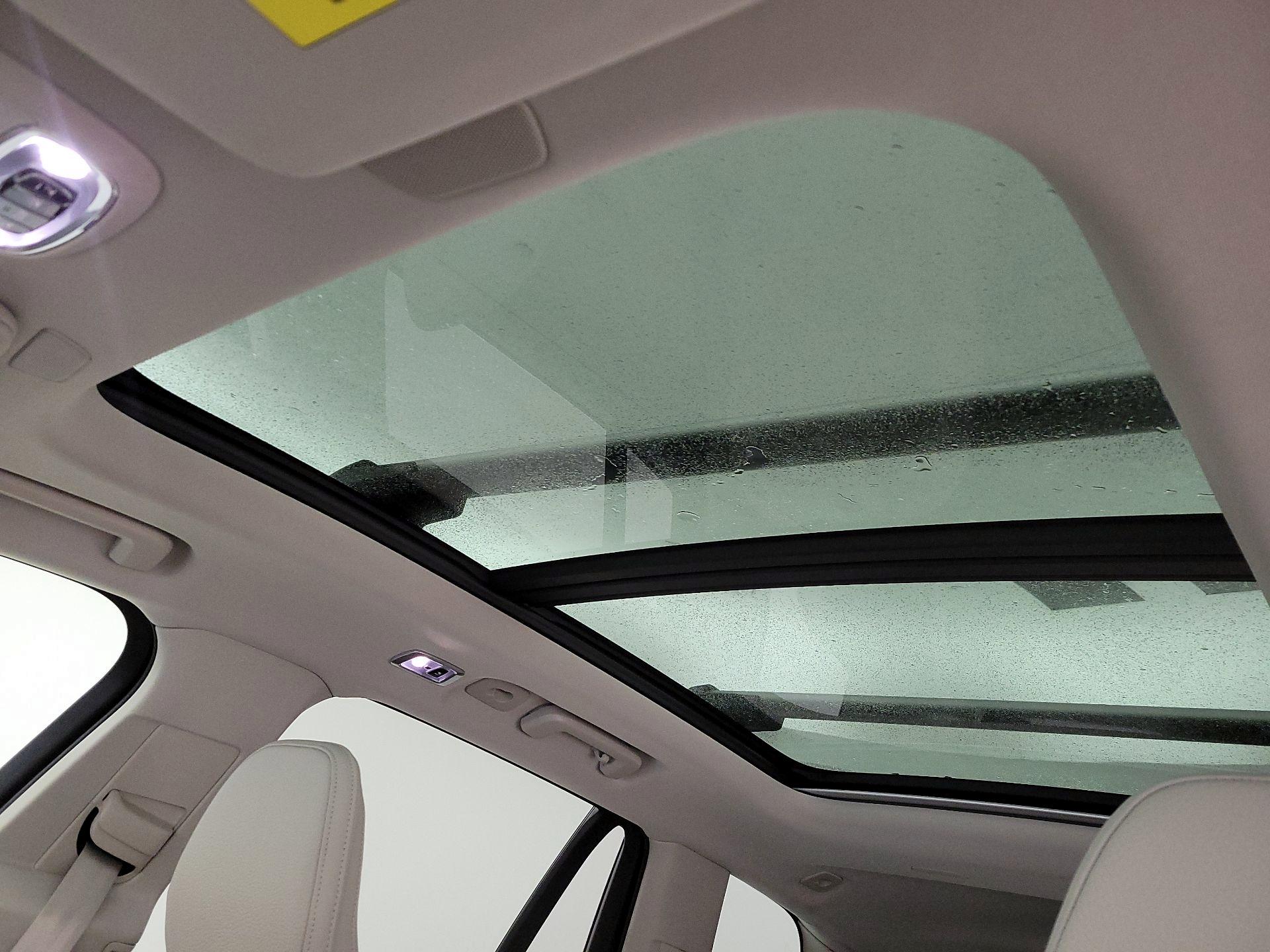 Thumbnail: 2022 Volvo XC90 - 20