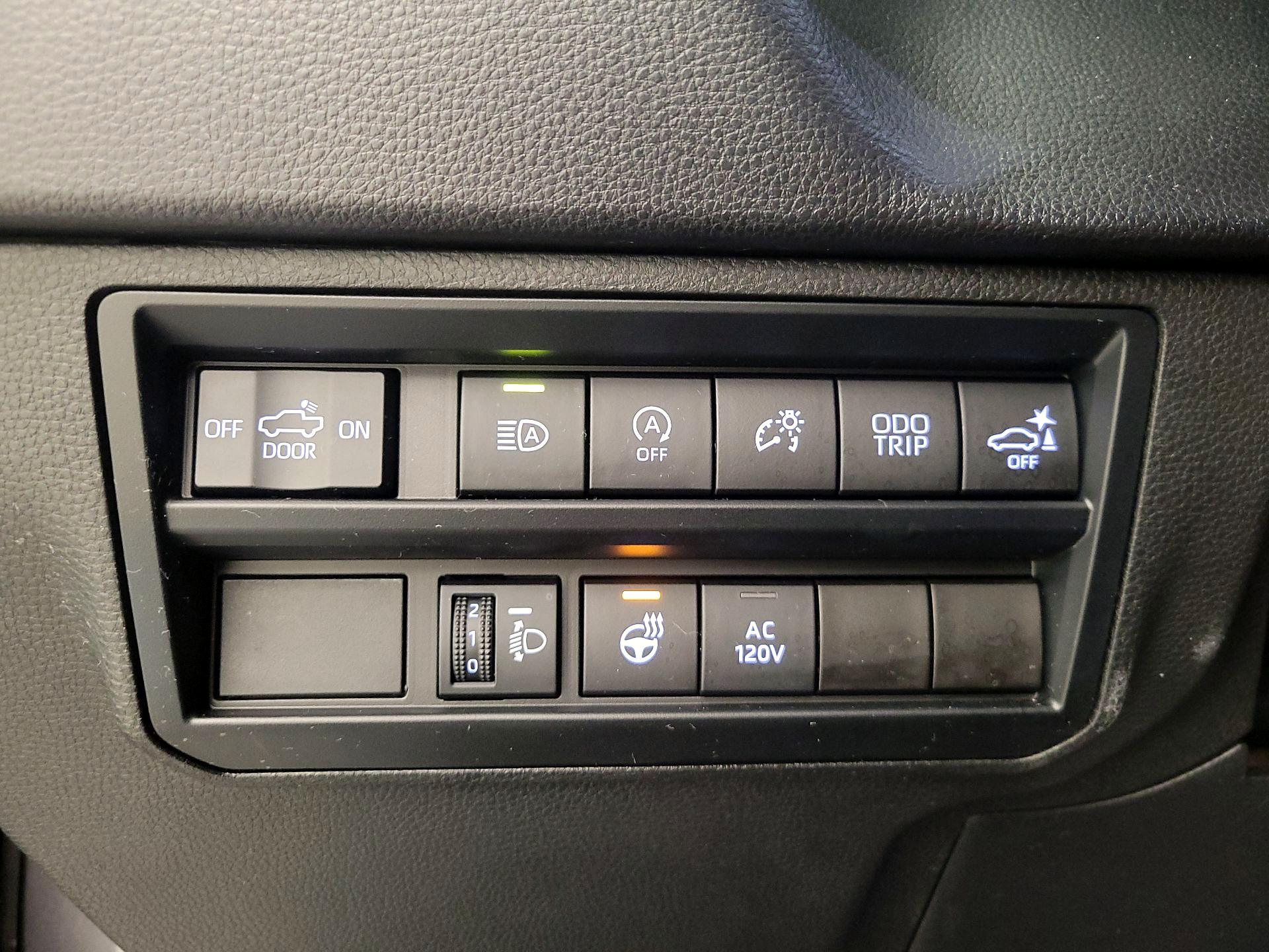 Thumbnail: 2023 Toyota Tundra - 13