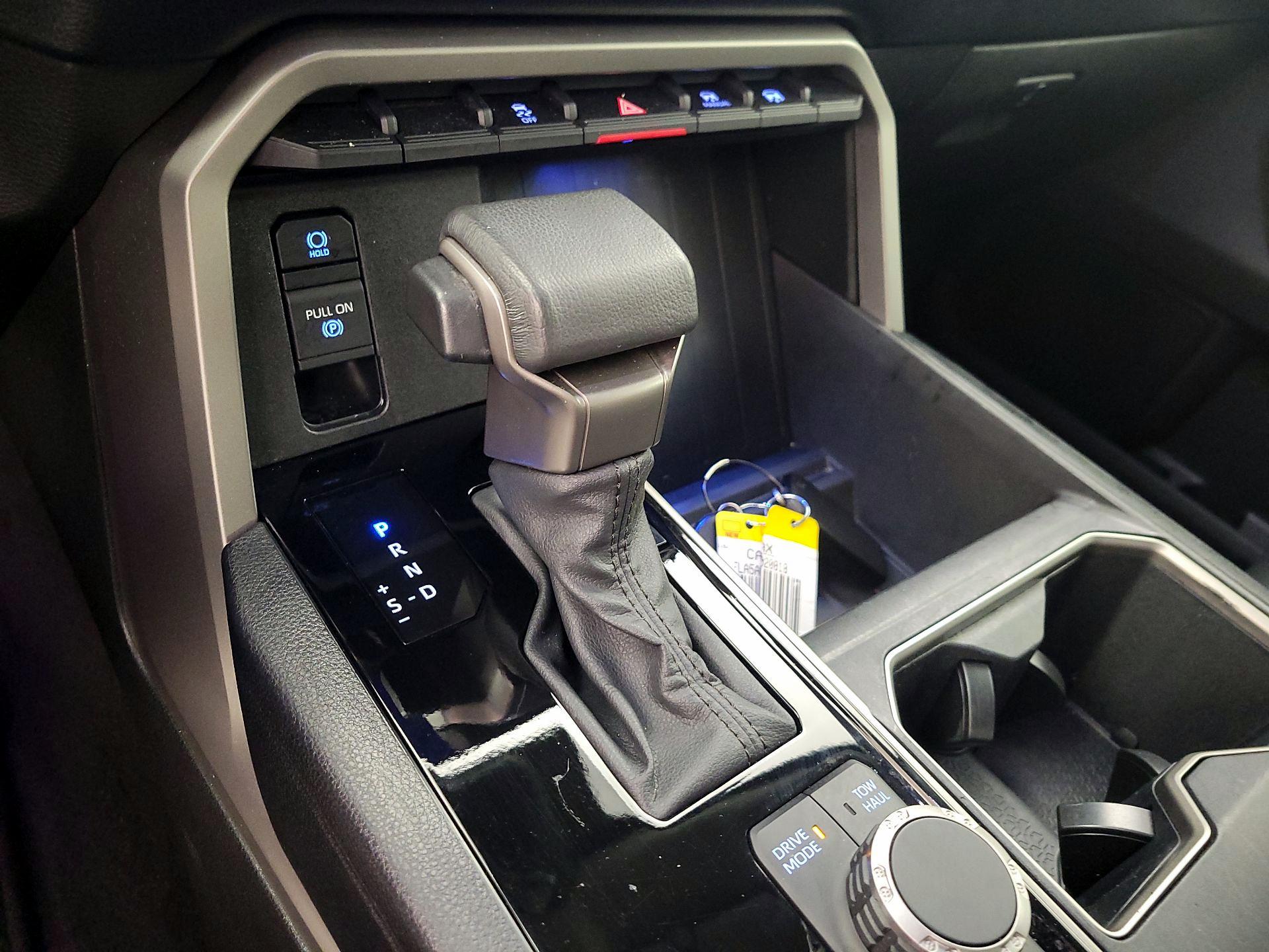 Thumbnail: 2023 Toyota Tundra - 17