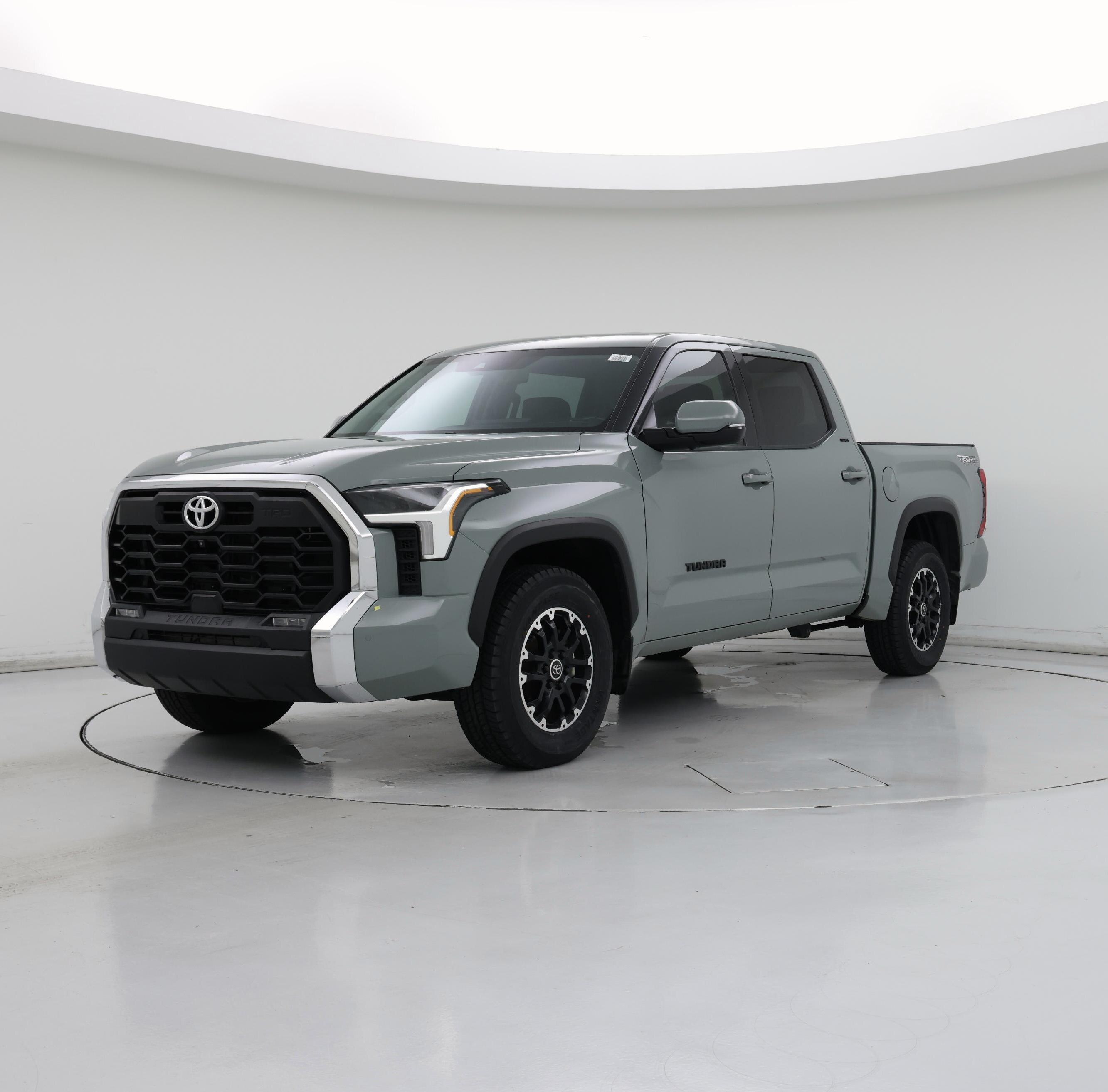 Thumbnail: 2022 Toyota Tundra - 4