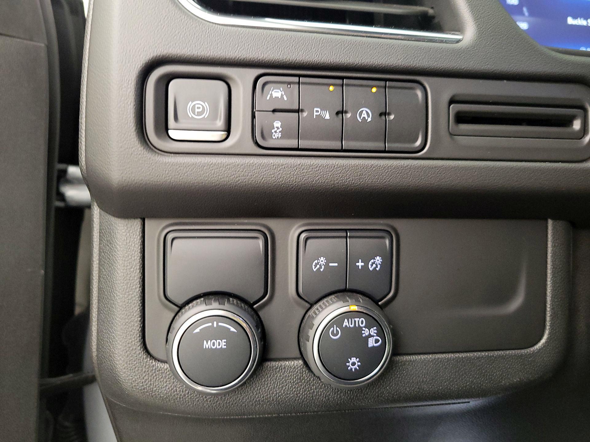 Thumbnail: 2024 Chevrolet Tahoe - 13