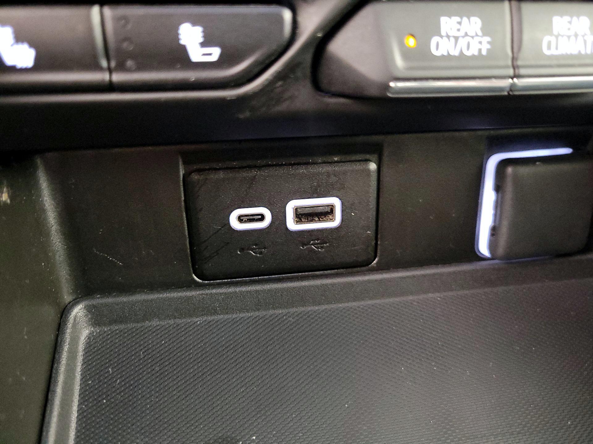 Thumbnail: 2024 Chevrolet Tahoe - 18