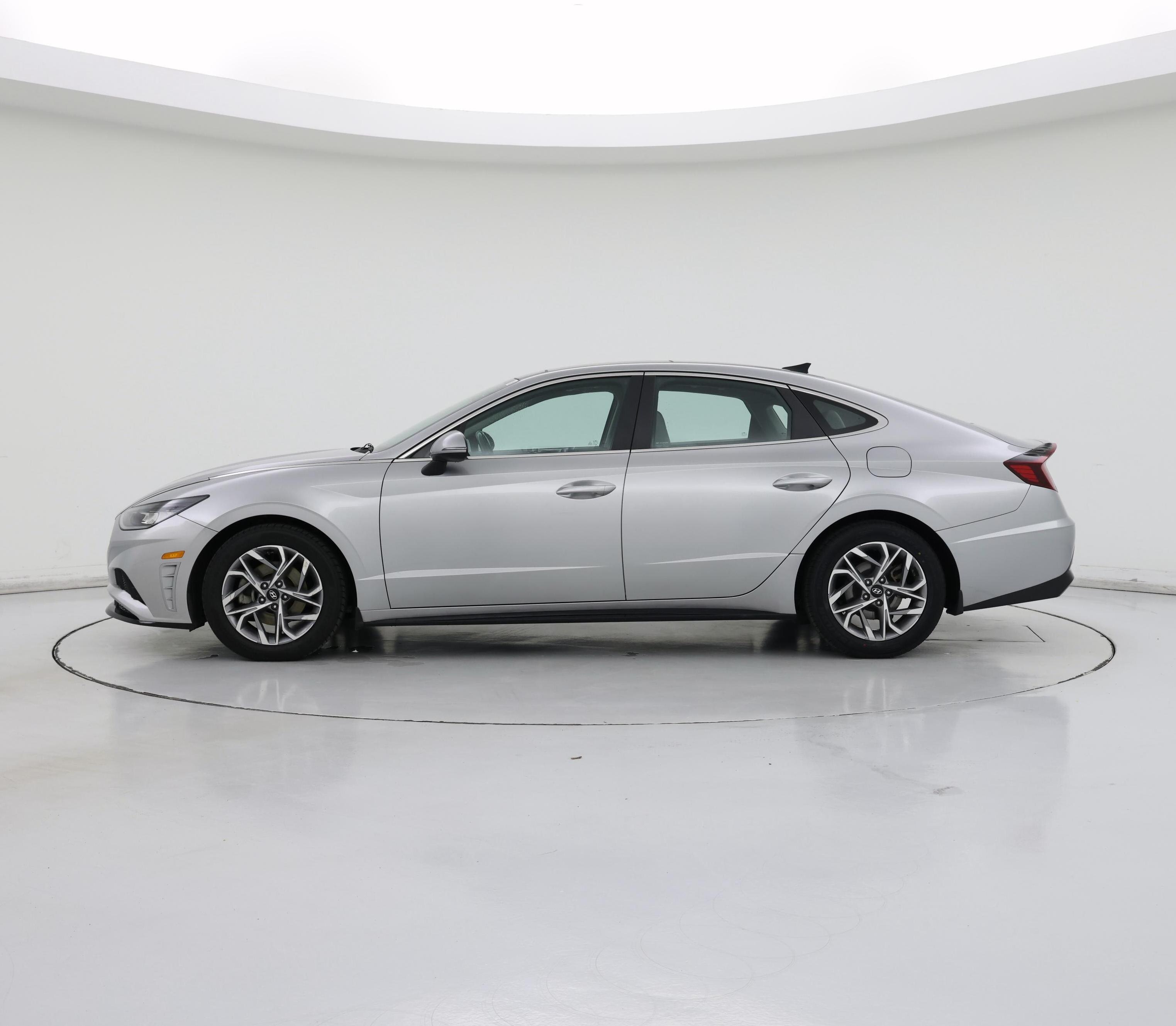 Thumbnail: 2021 Hyundai Sonata - 3