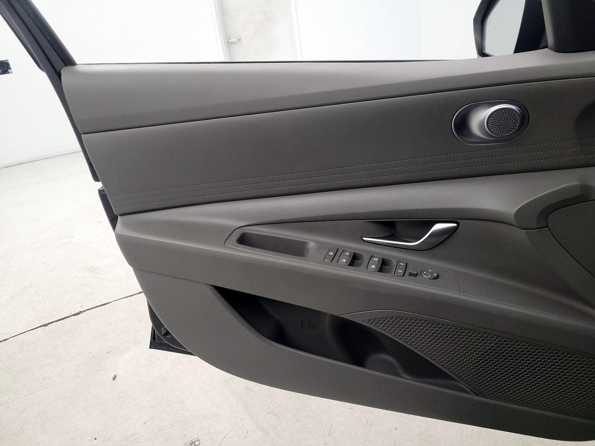 Thumbnail: 2024 Hyundai Elantra - 12