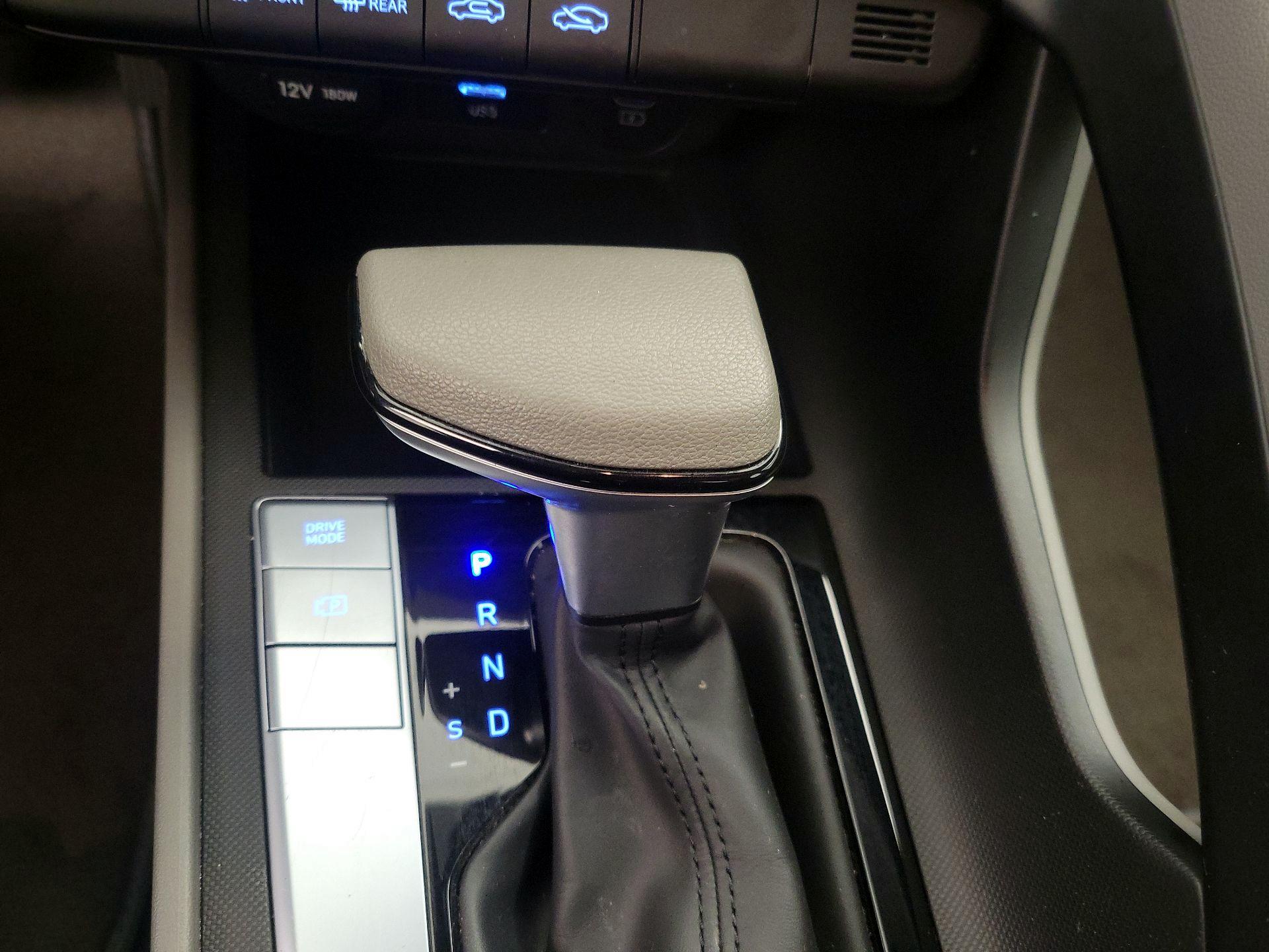 Thumbnail: 2024 Hyundai Elantra - 18