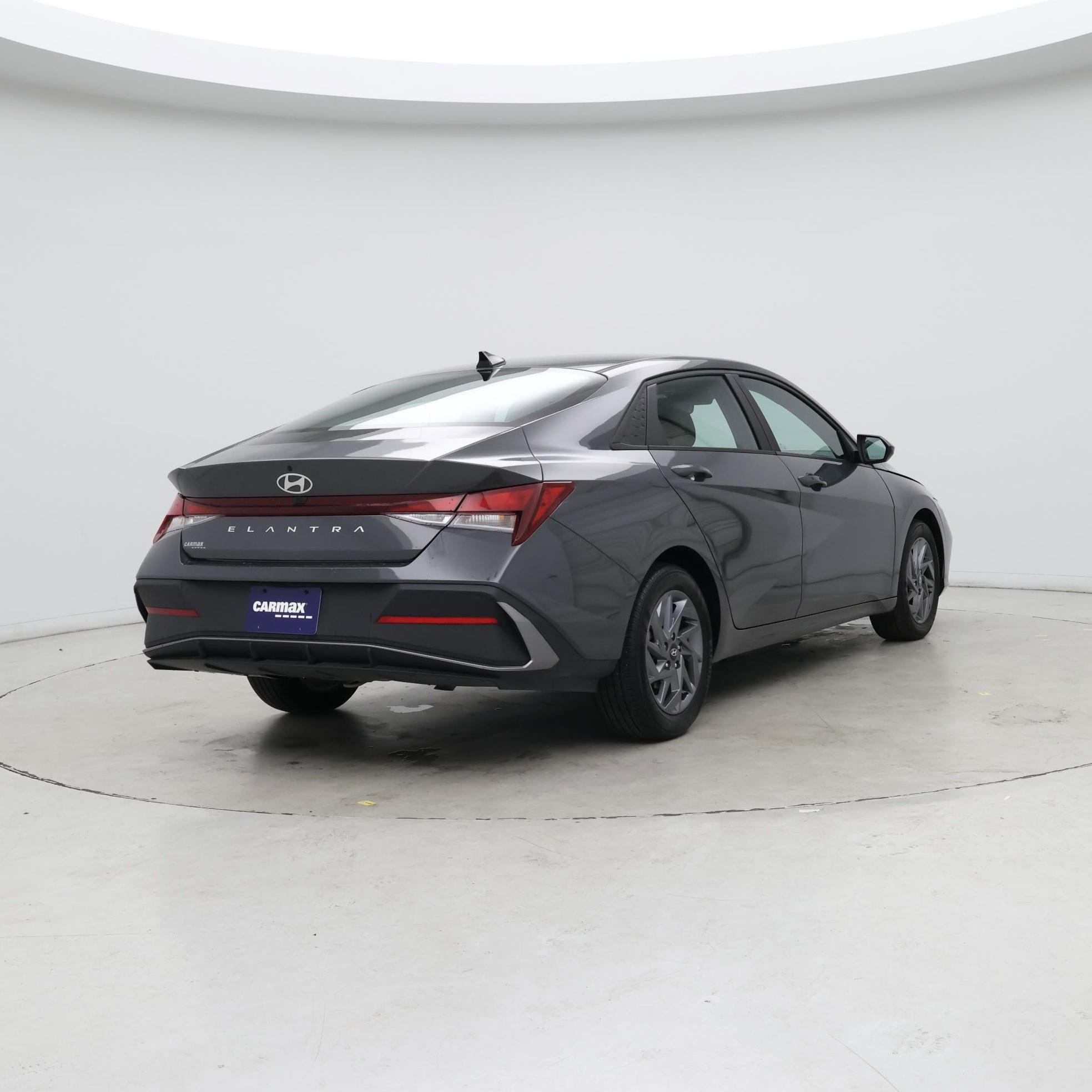 Thumbnail: 2024 Hyundai Elantra - 8