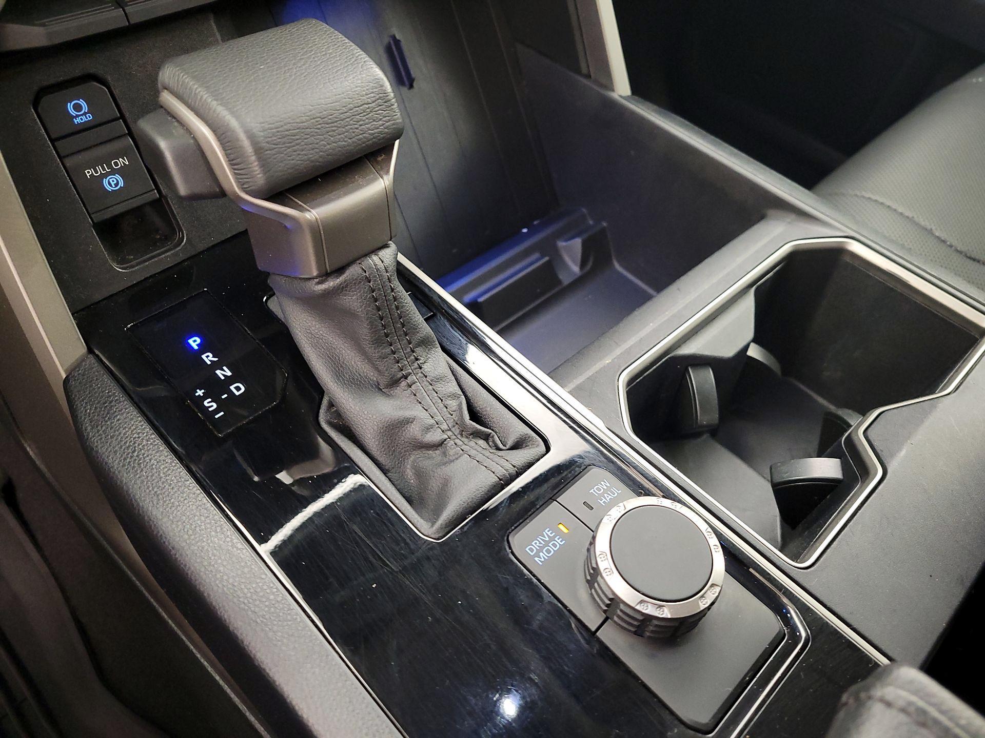 Thumbnail: 2022 Toyota Tundra - 17