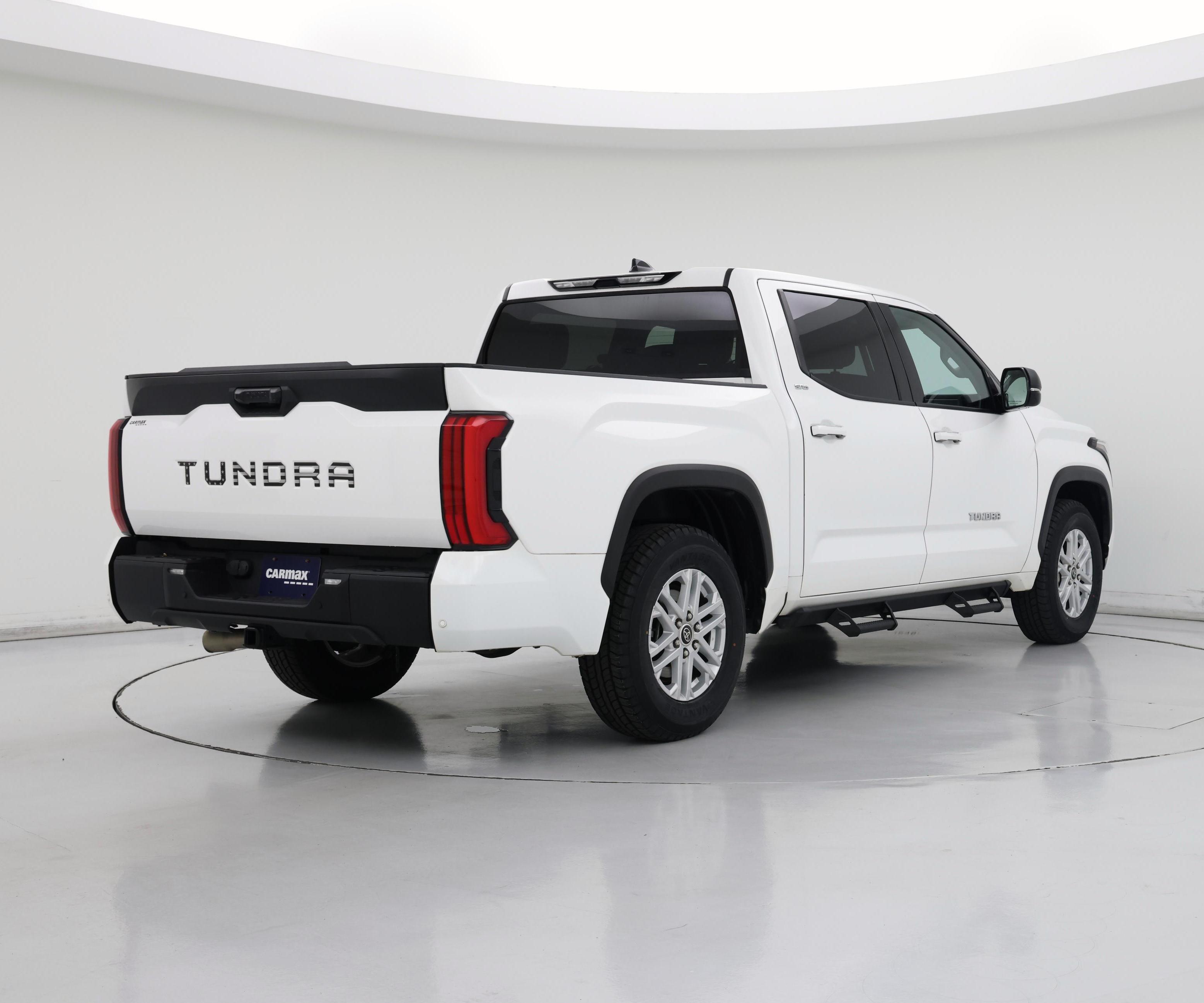 Thumbnail: 2022 Toyota Tundra - 8