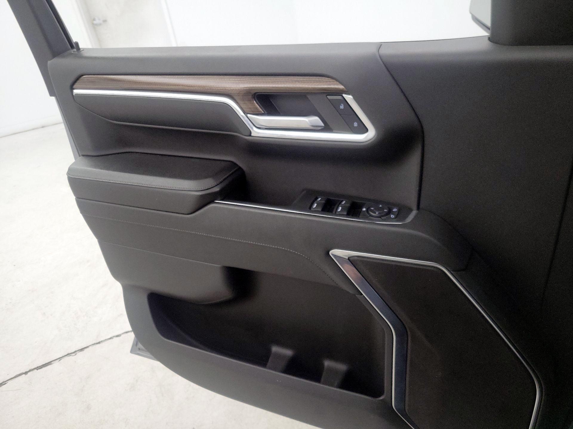 Thumbnail: 2024 Chevrolet Silverado 1500 - 12