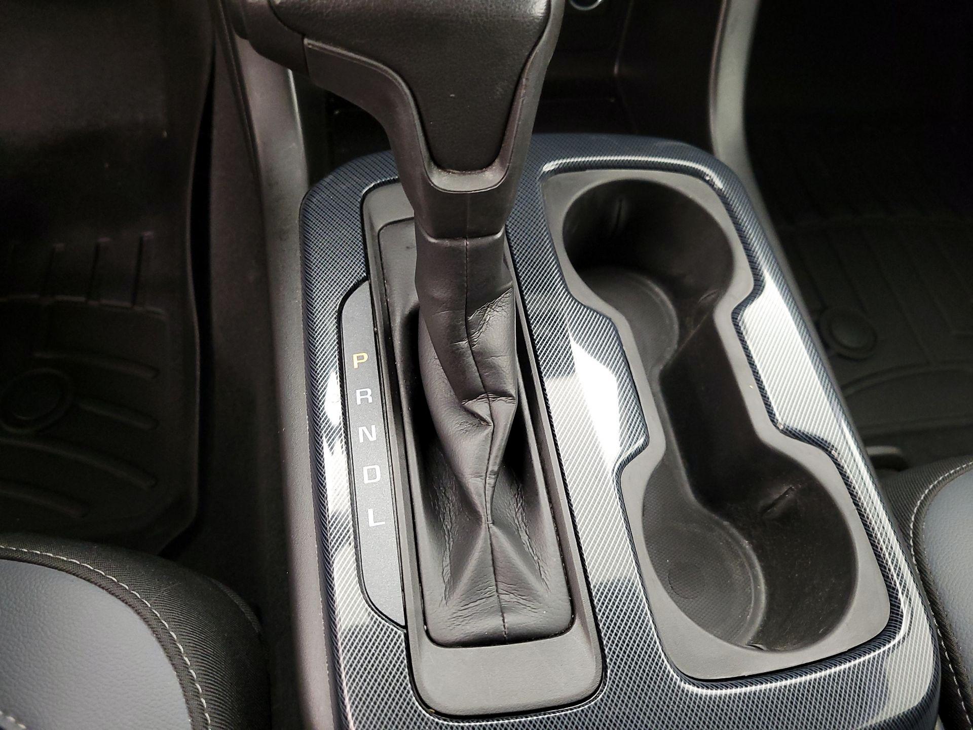 Thumbnail: 2021 Chevrolet Colorado - 17