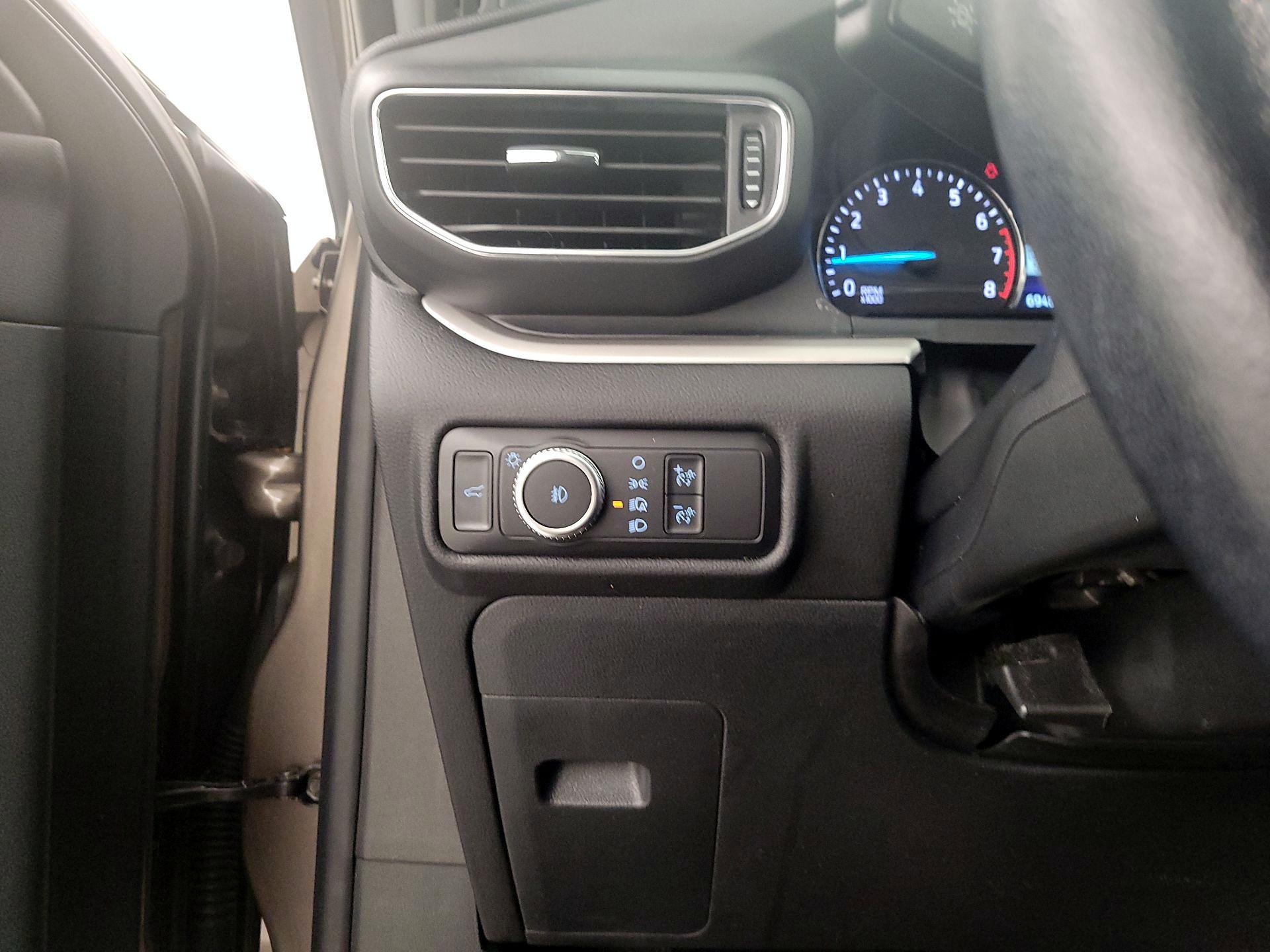 Thumbnail: 2021 Ford Explorer - 13