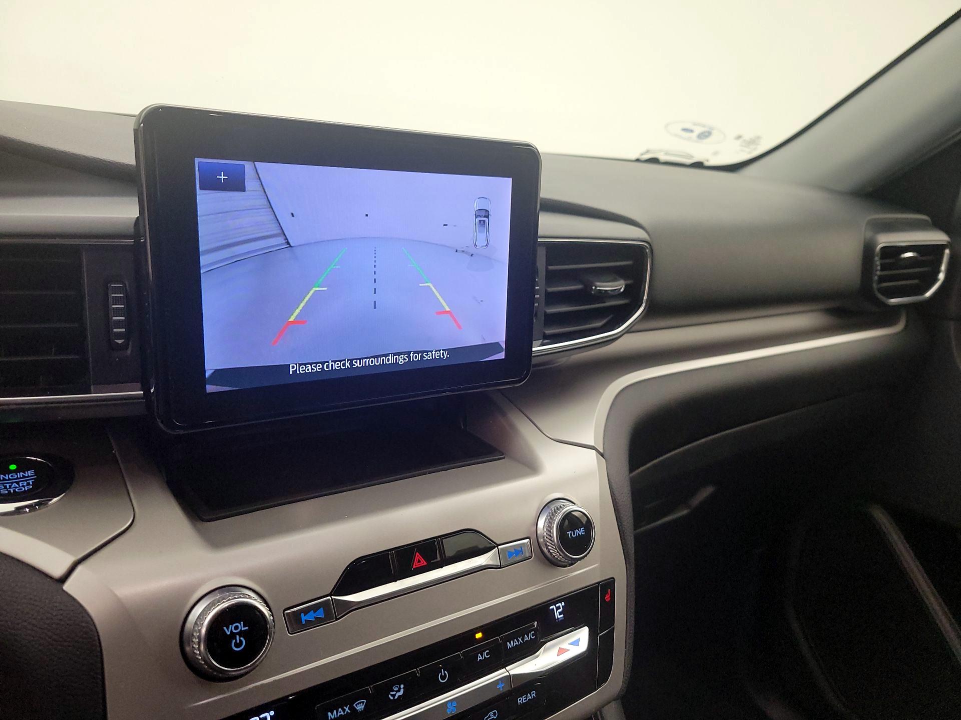 Thumbnail: 2021 Ford Explorer - 14