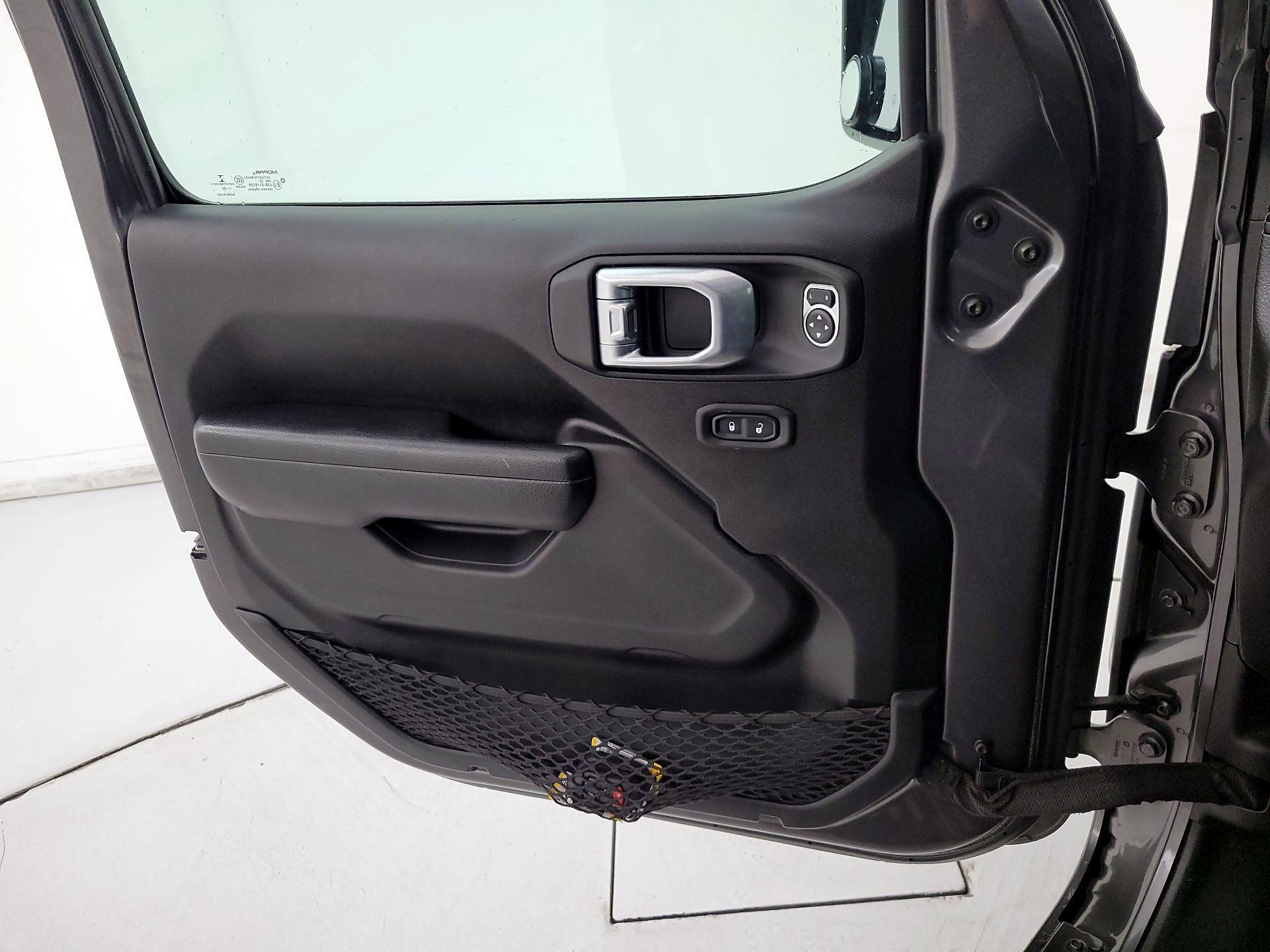 Thumbnail: 2022 Jeep Gladiator - 12