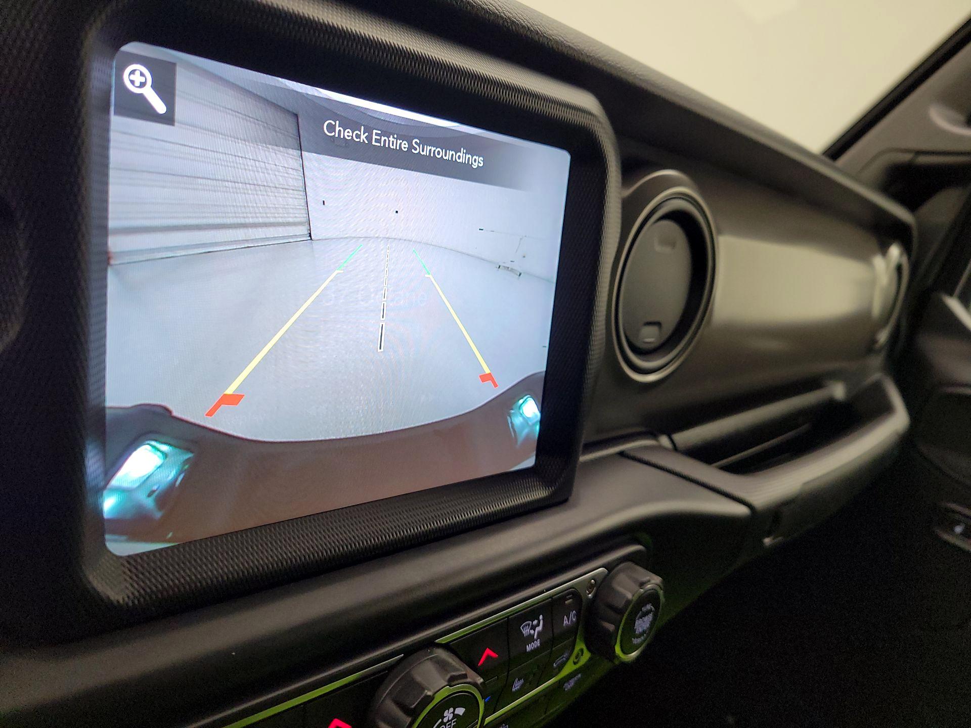 Thumbnail: 2022 Jeep Gladiator - 15