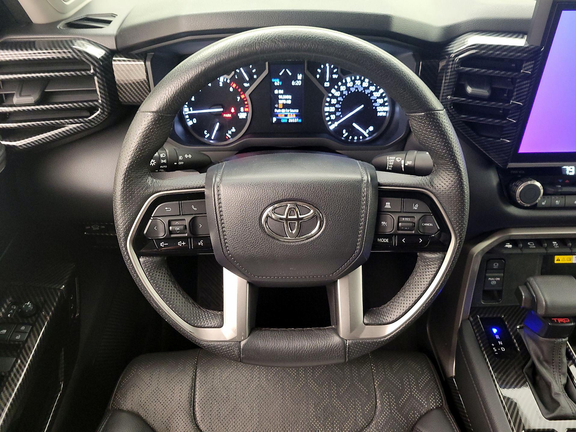 Thumbnail: 2022 Toyota Tundra - 10