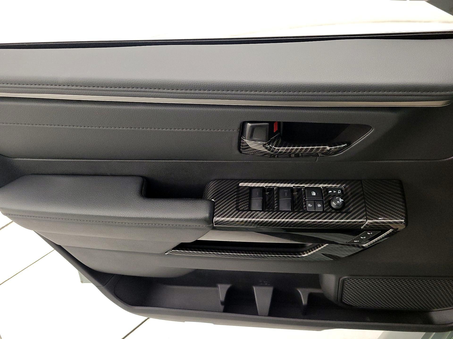 Thumbnail: 2022 Toyota Tundra - 12