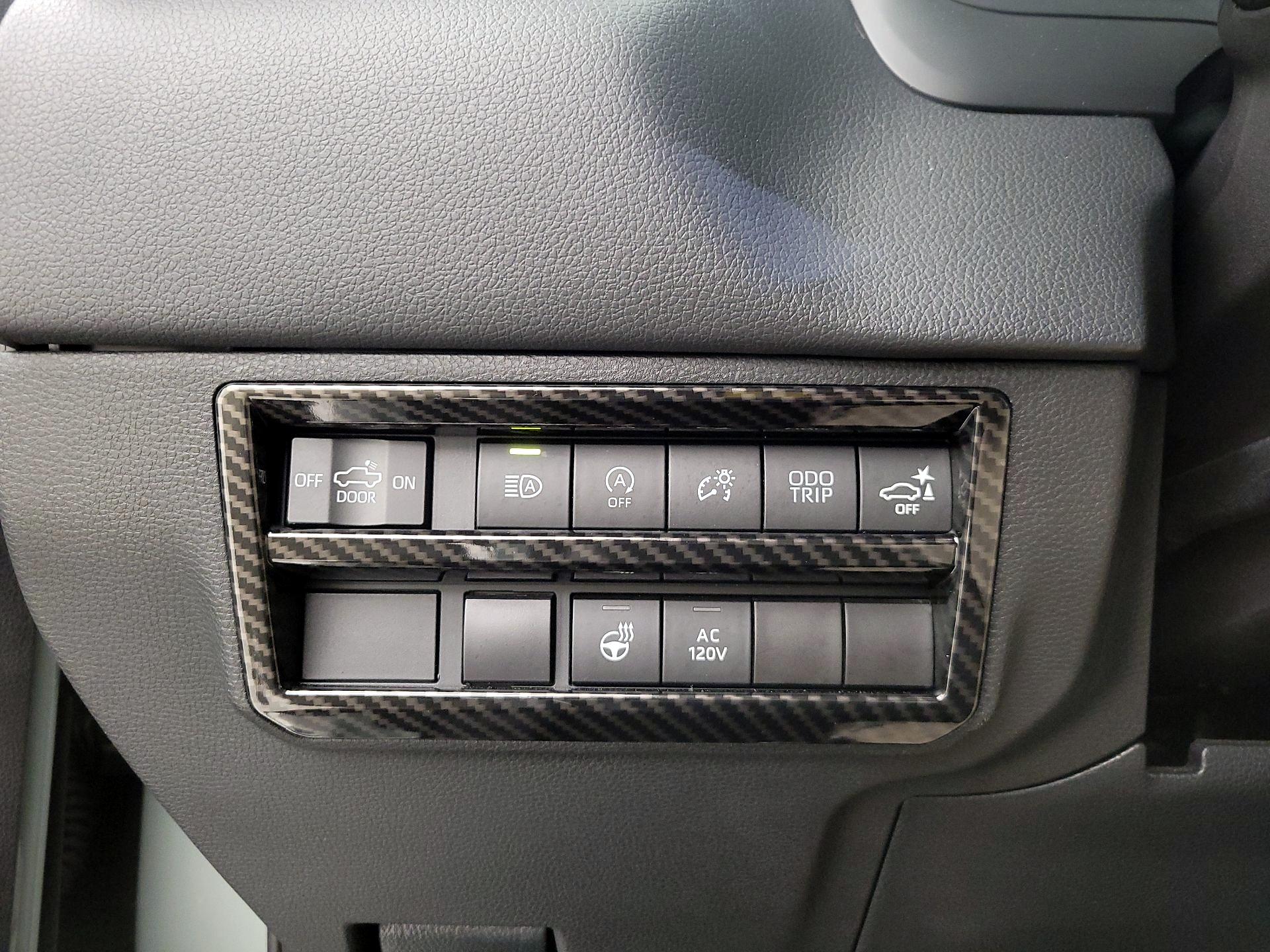 Thumbnail: 2022 Toyota Tundra - 13