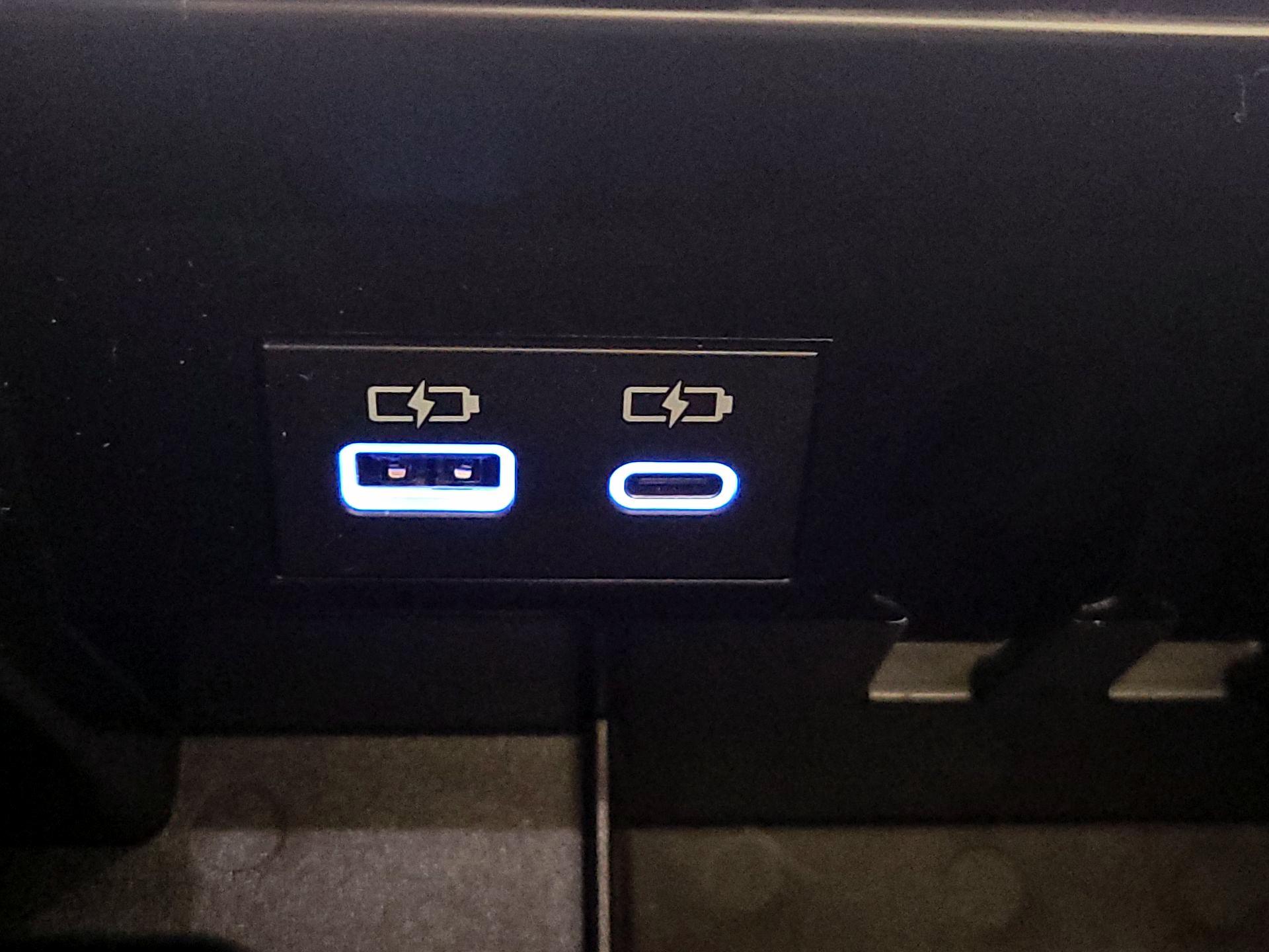 Thumbnail: 2022 Toyota Tundra - 18