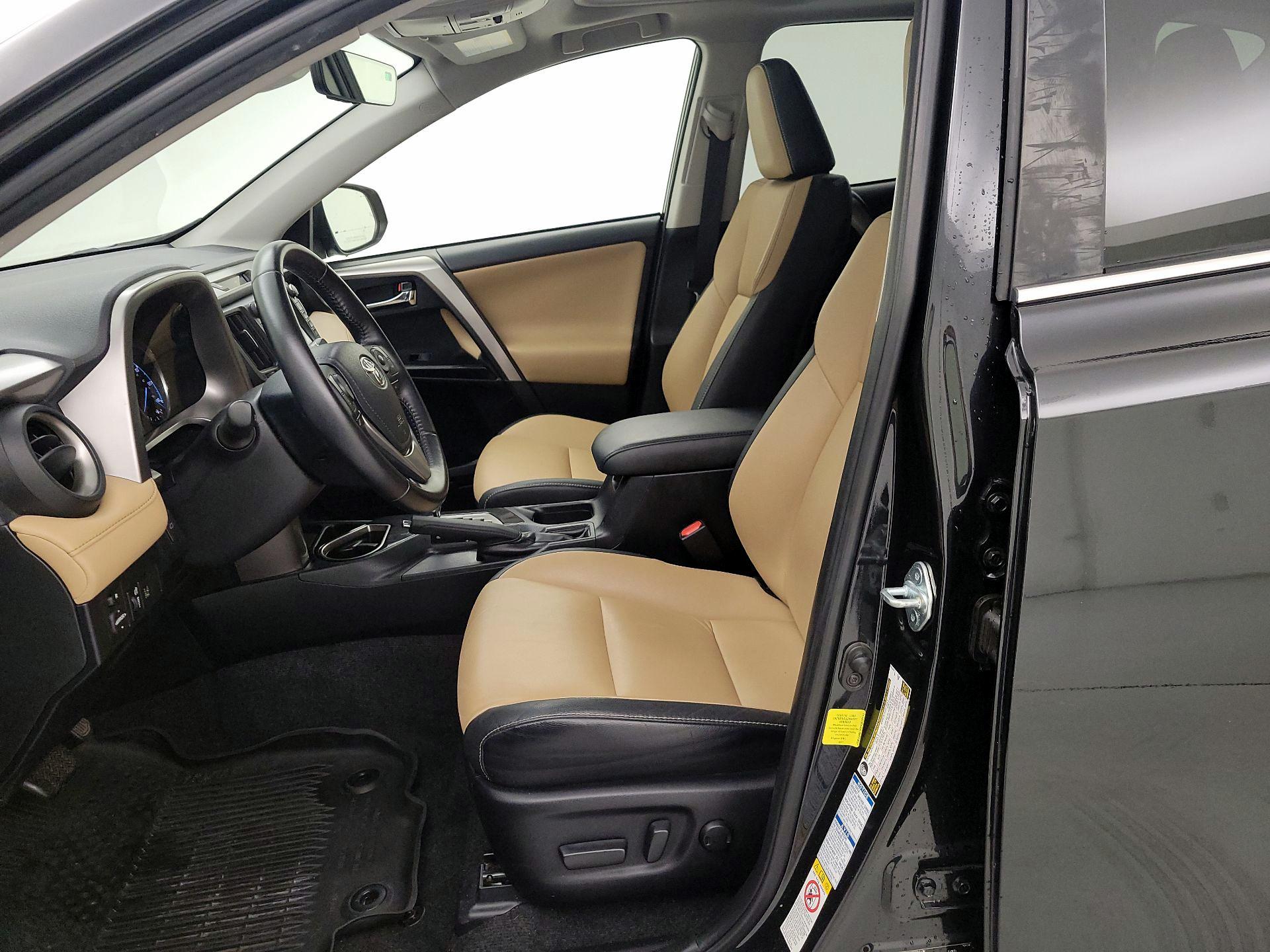 Thumbnail: 2017 Toyota RAV4 - 11