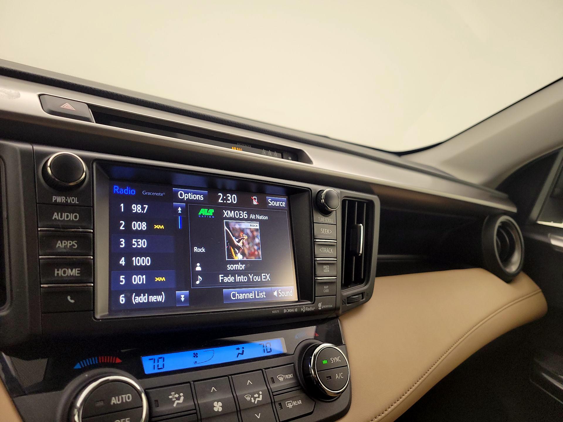 Thumbnail: 2017 Toyota RAV4 - 15