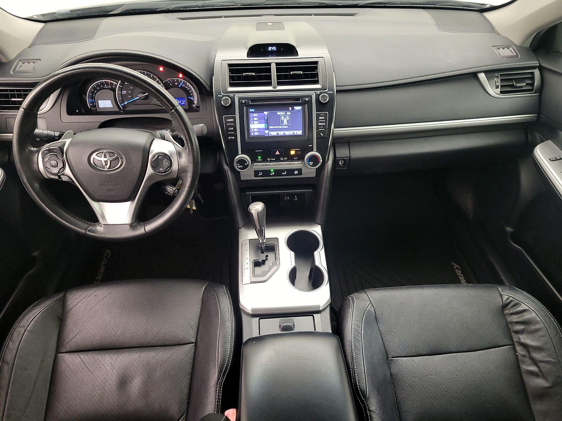 Thumbnail: 2014 Toyota Camry - 9