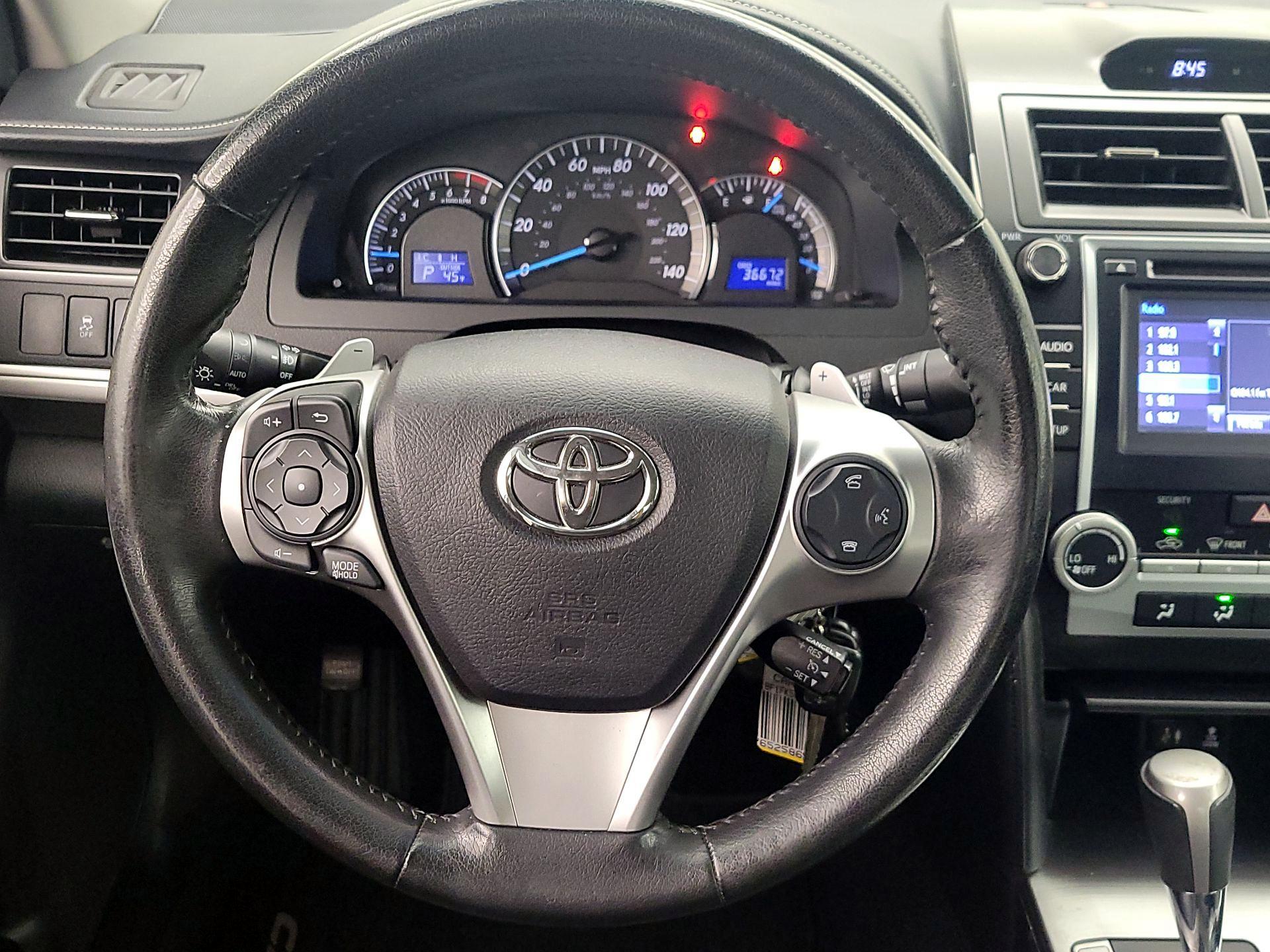 Thumbnail: 2014 Toyota Camry - 10