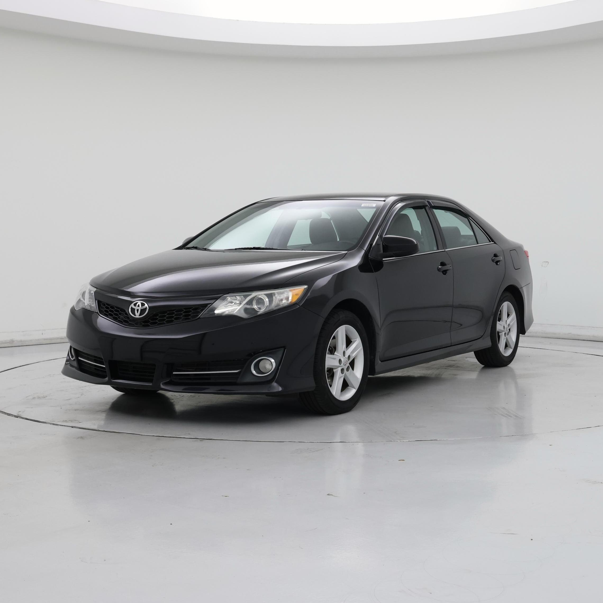 Thumbnail: 2014 Toyota Camry - 4
