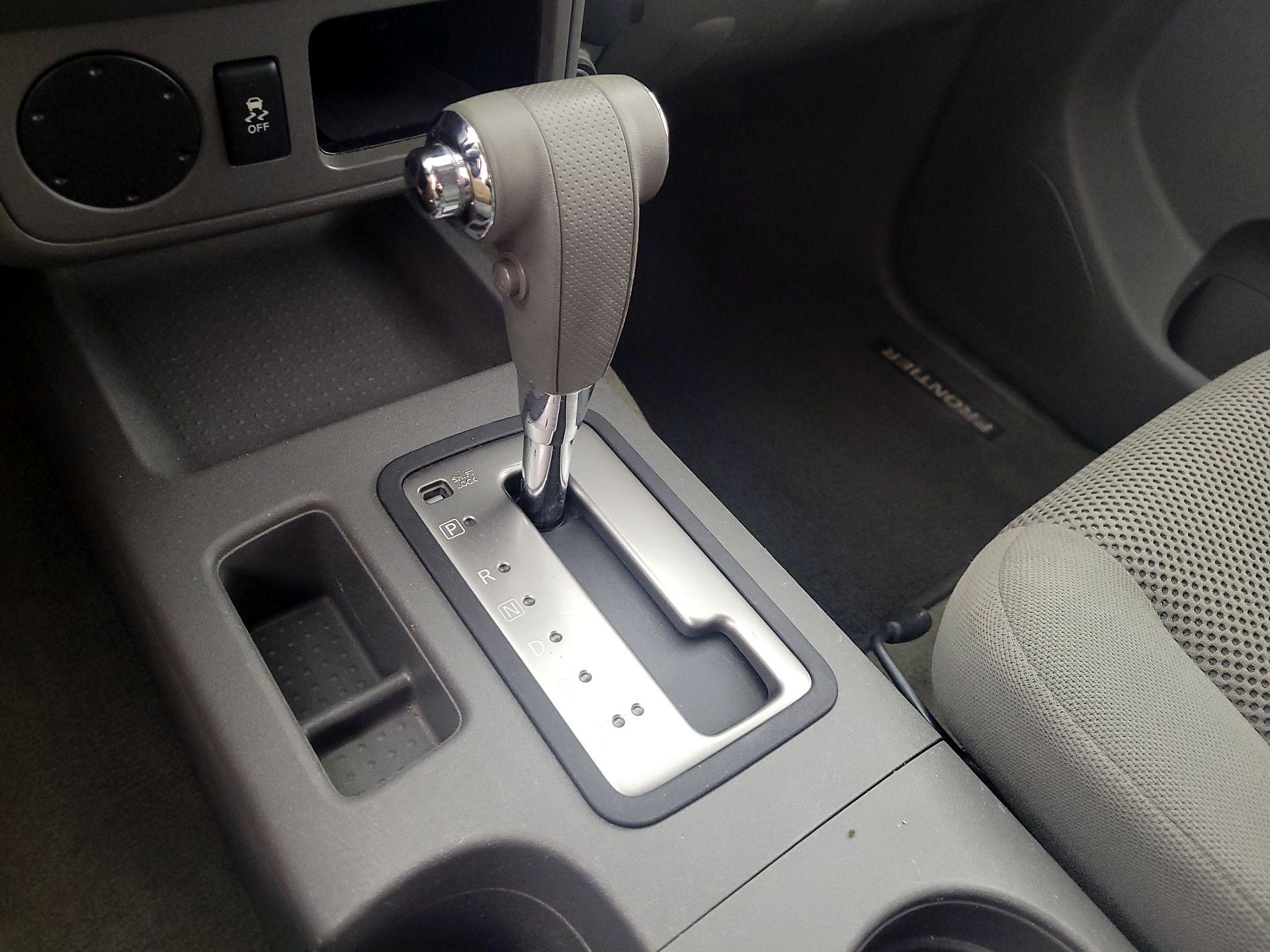 Thumbnail: 2016 Nissan Frontier - 16