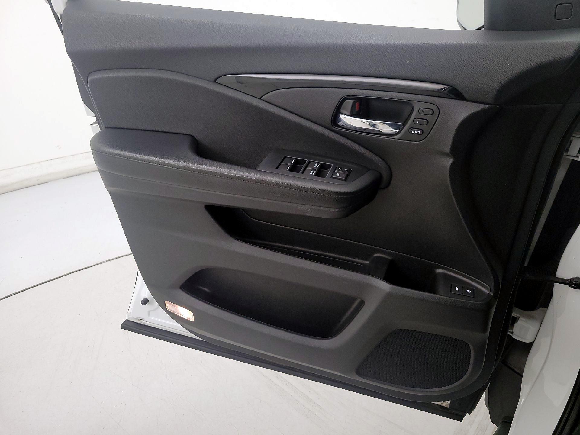 Thumbnail: 2021 Honda Passport - 12