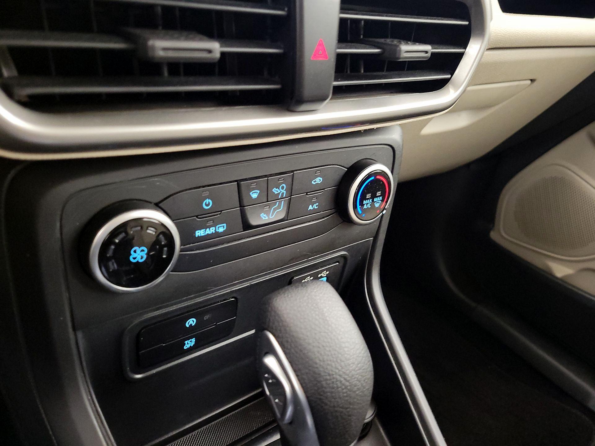 Thumbnail: 2021 Ford EcoSport - 15