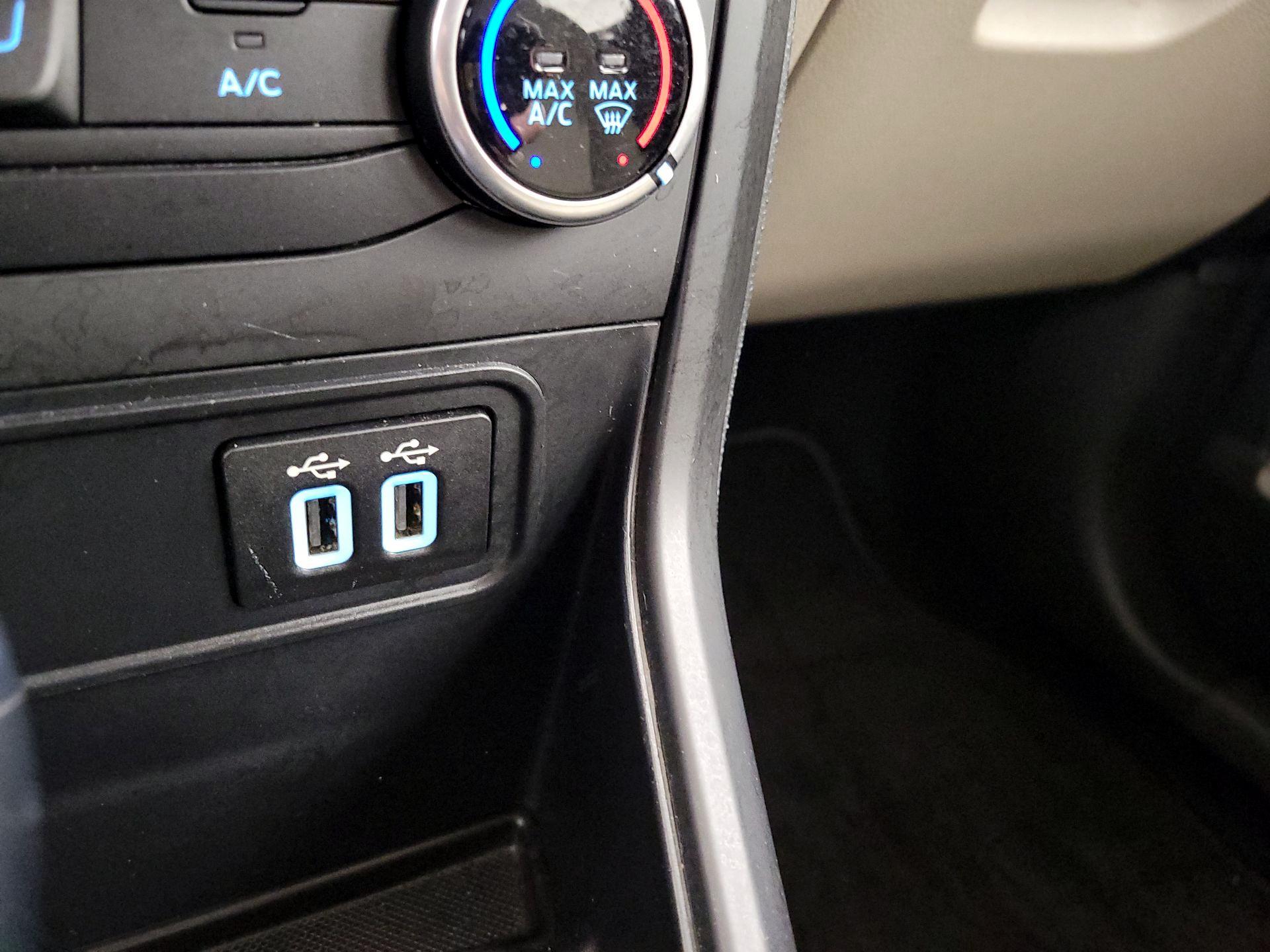 Thumbnail: 2021 Ford EcoSport - 17