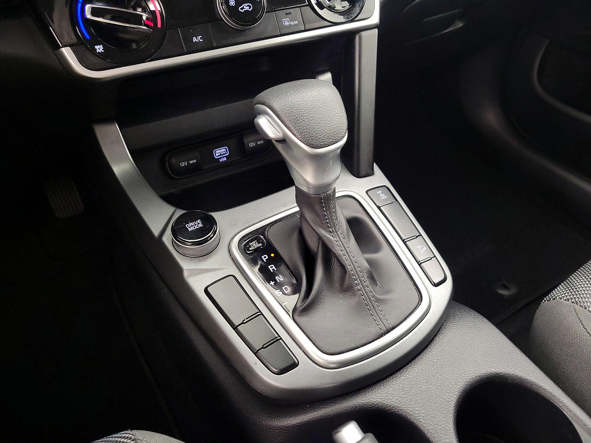 Thumbnail: 2022 Kia Seltos - 17