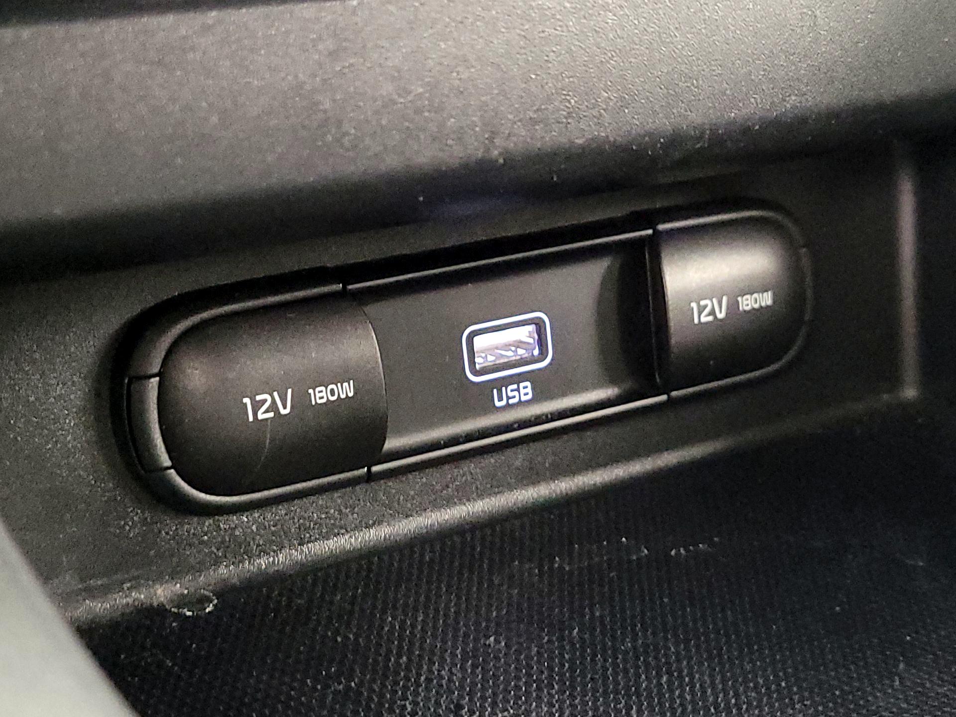 Thumbnail: 2022 Kia Seltos - 18