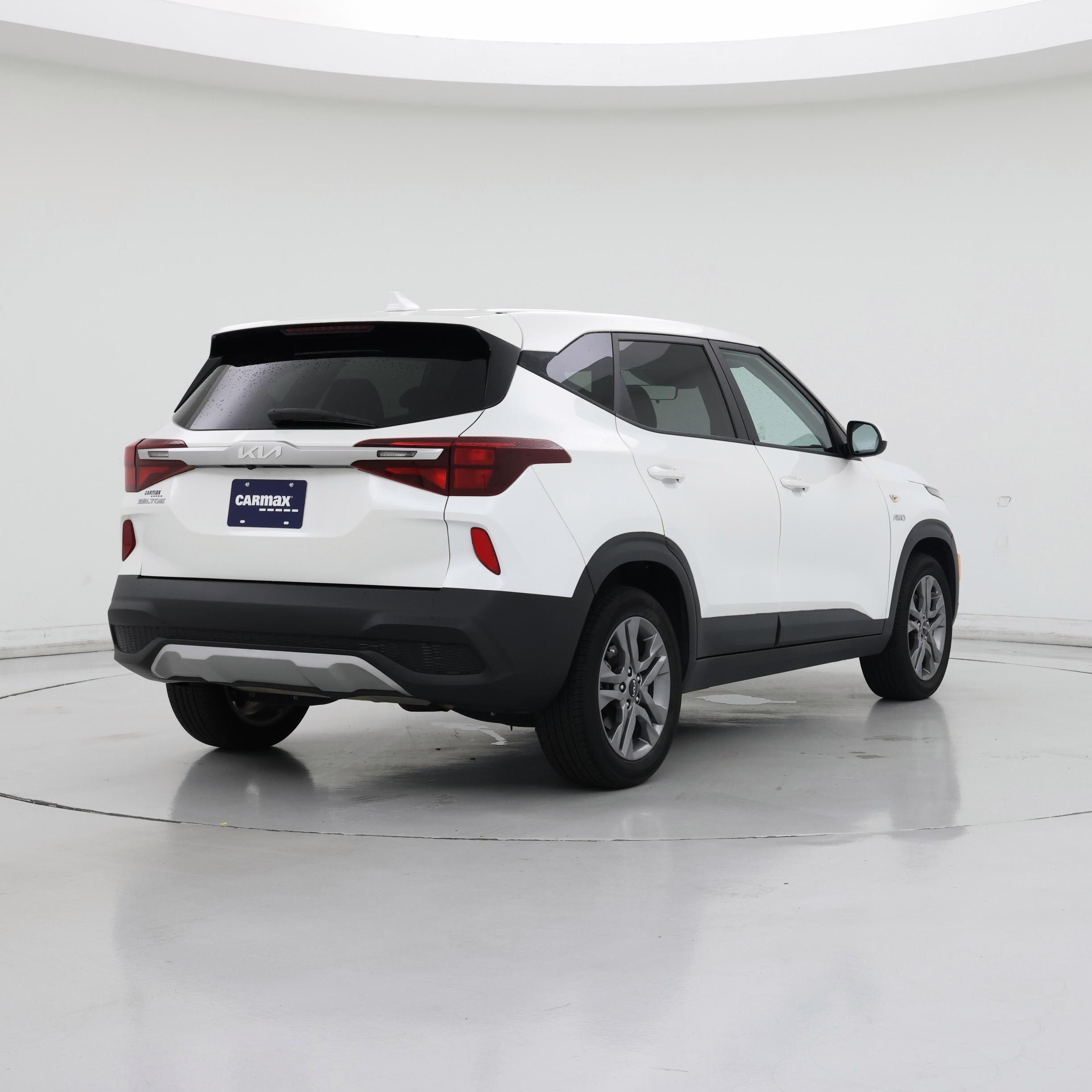 Thumbnail: 2022 Kia Seltos - 8