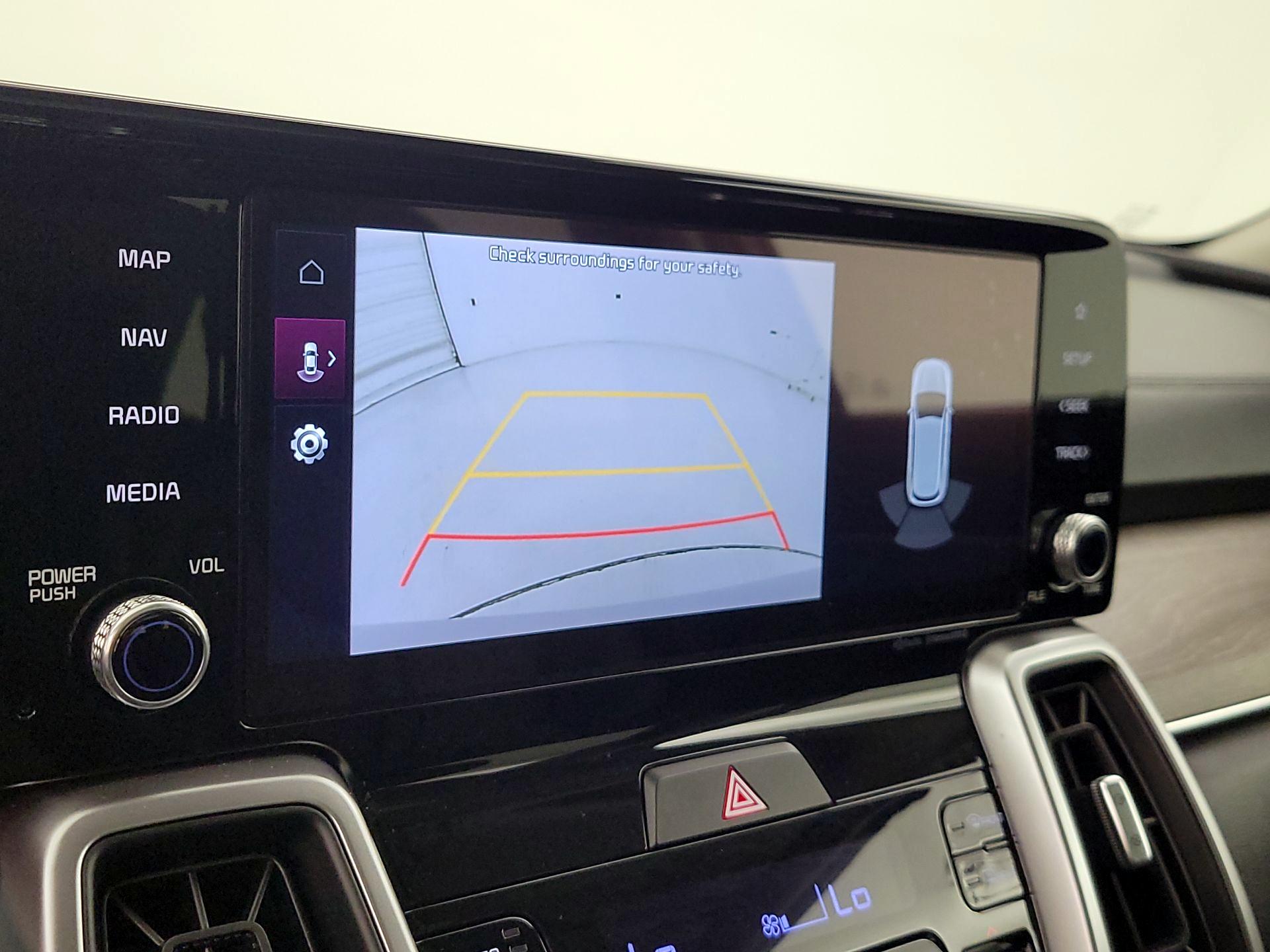 Thumbnail: 2022 Kia Sorento - 15