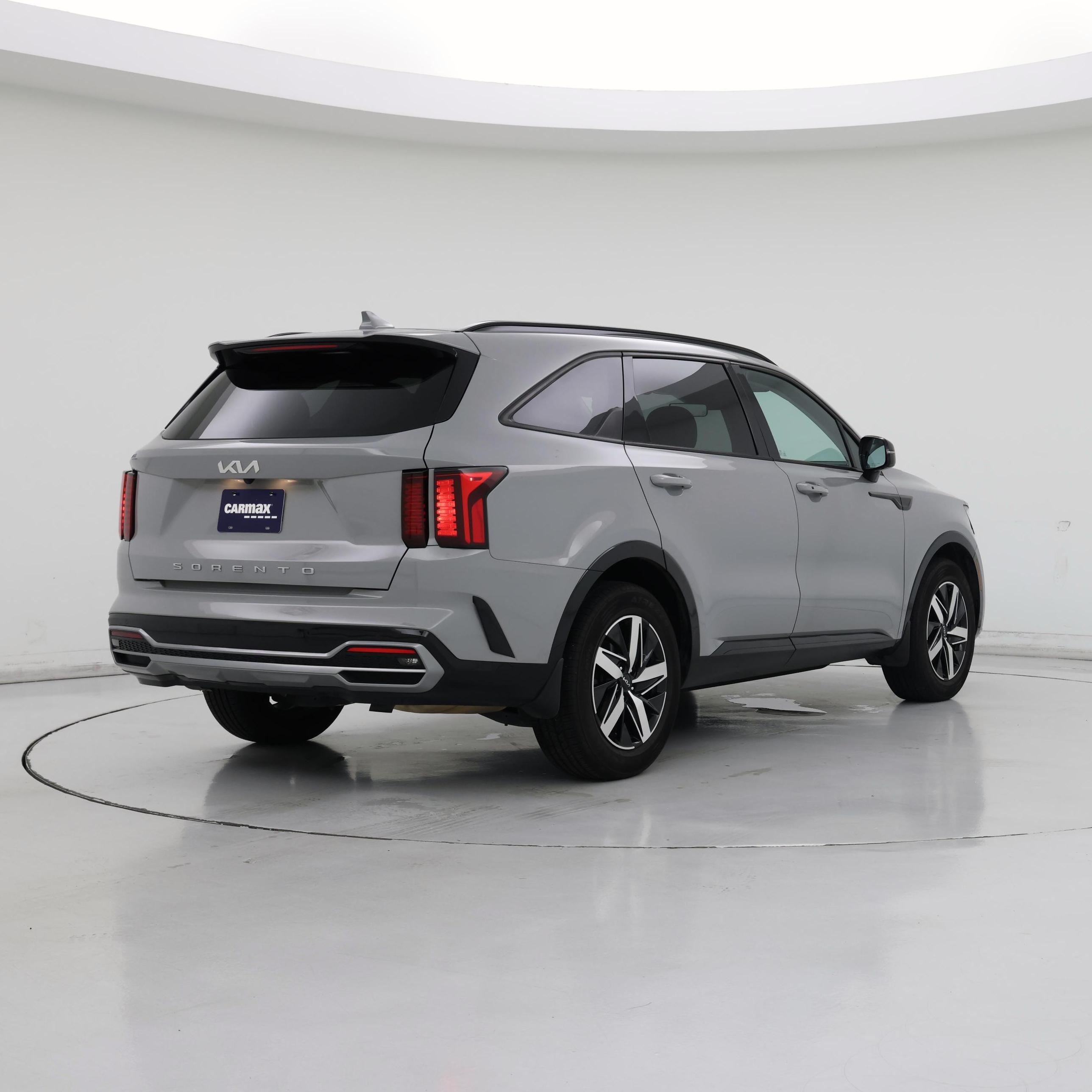 Thumbnail: 2022 Kia Sorento - 8