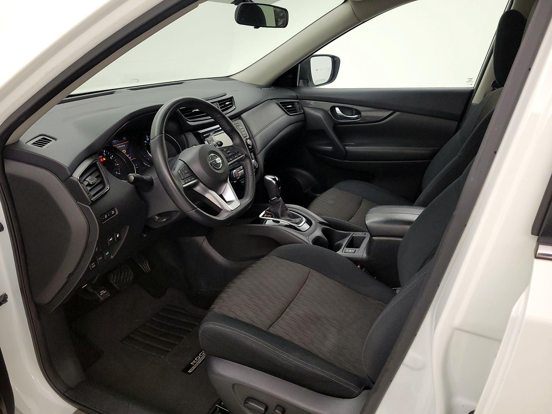 Thumbnail: 2018 Nissan Rogue - 11