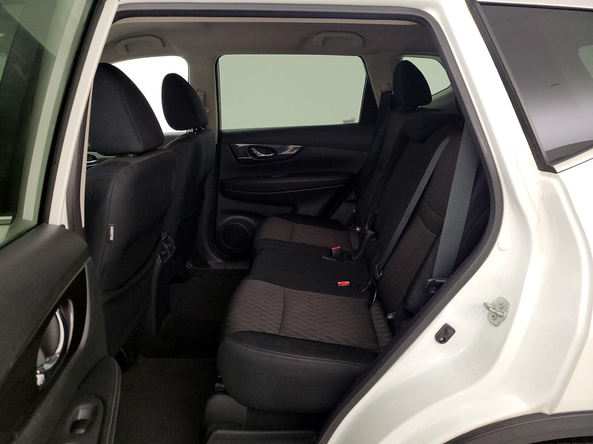 Thumbnail: 2018 Nissan Rogue - 19